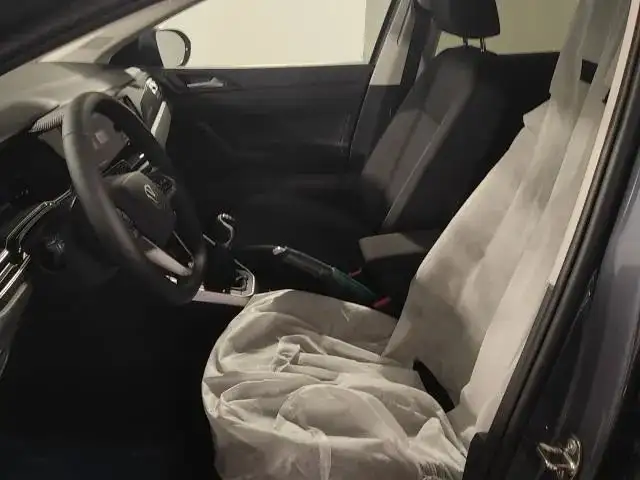 Volkswagen Taigo view 8
