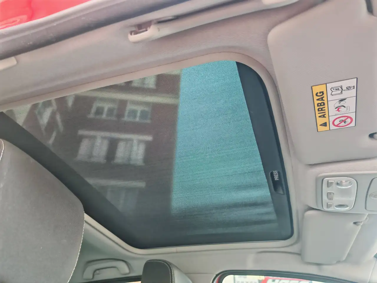 Renault Clio Citadine 5 portes — photo 18