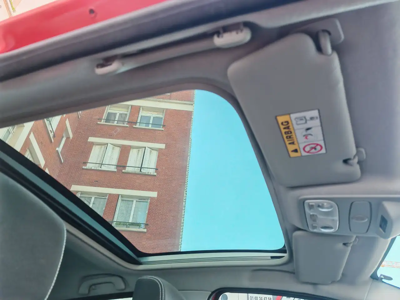 Renault Clio Citadine 5 portes — photo 19