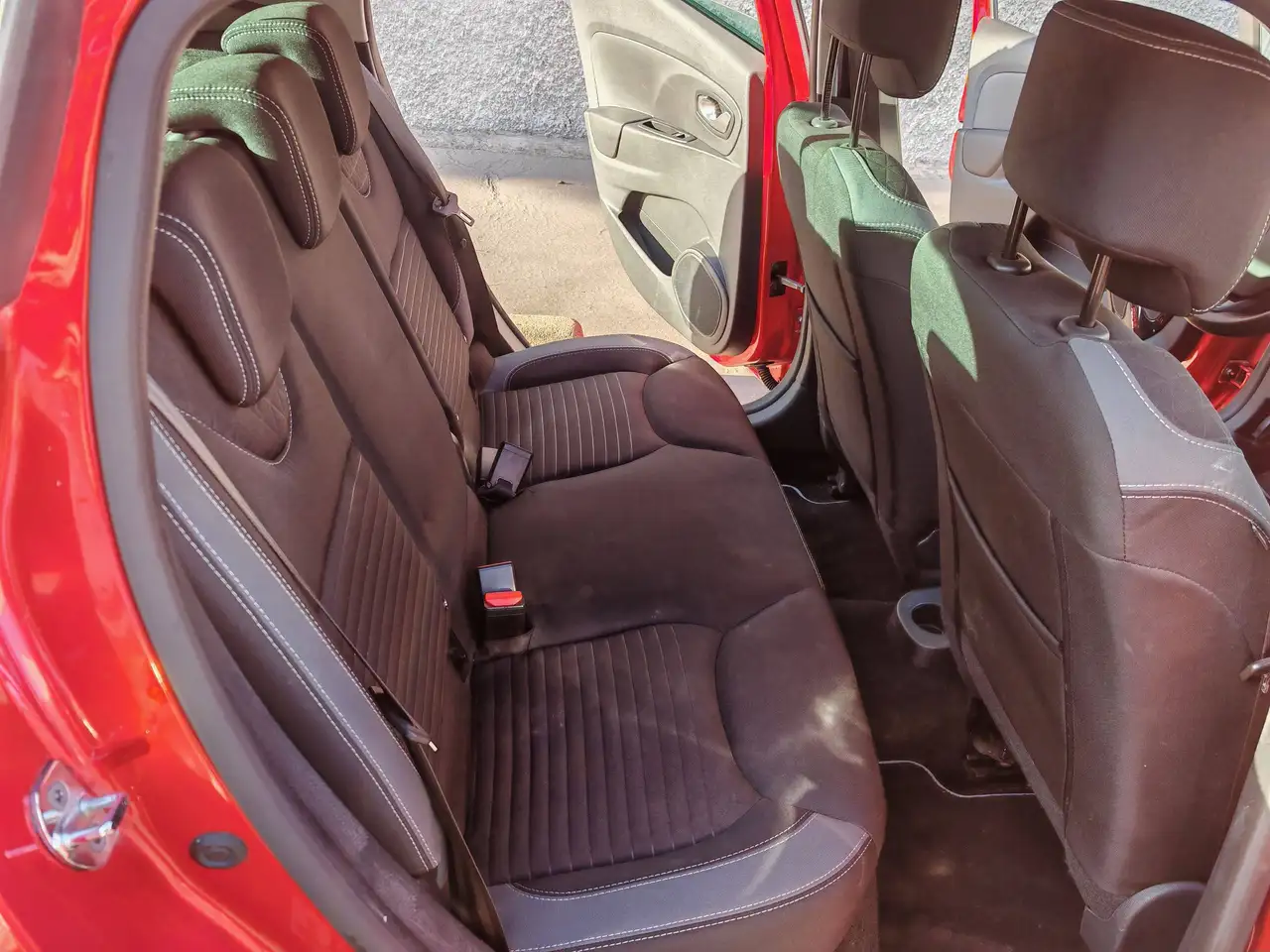 Renault Clio Citadine 5 portes — photo 15