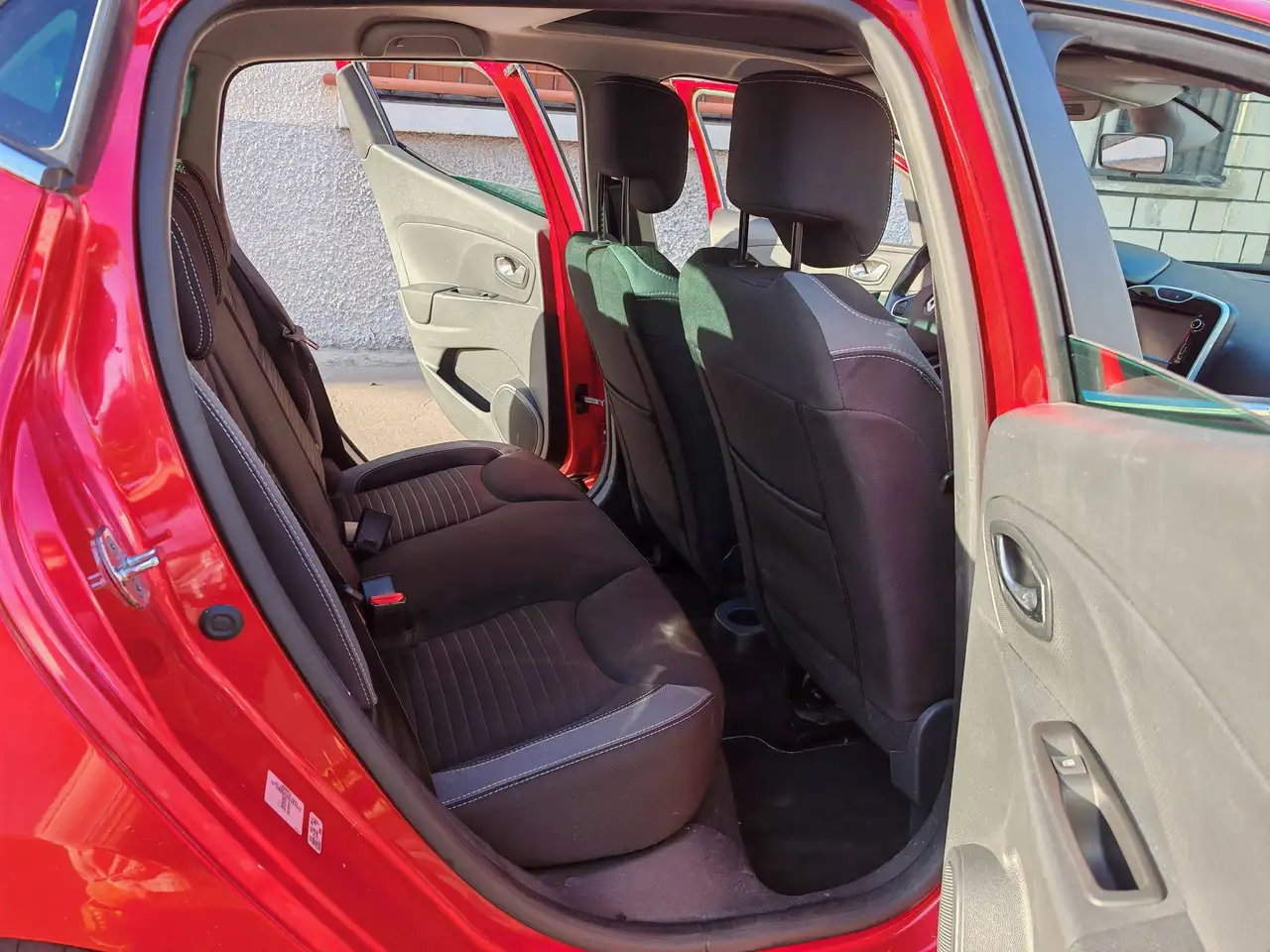 Renault Clio Citadine 5 portes — photo 14