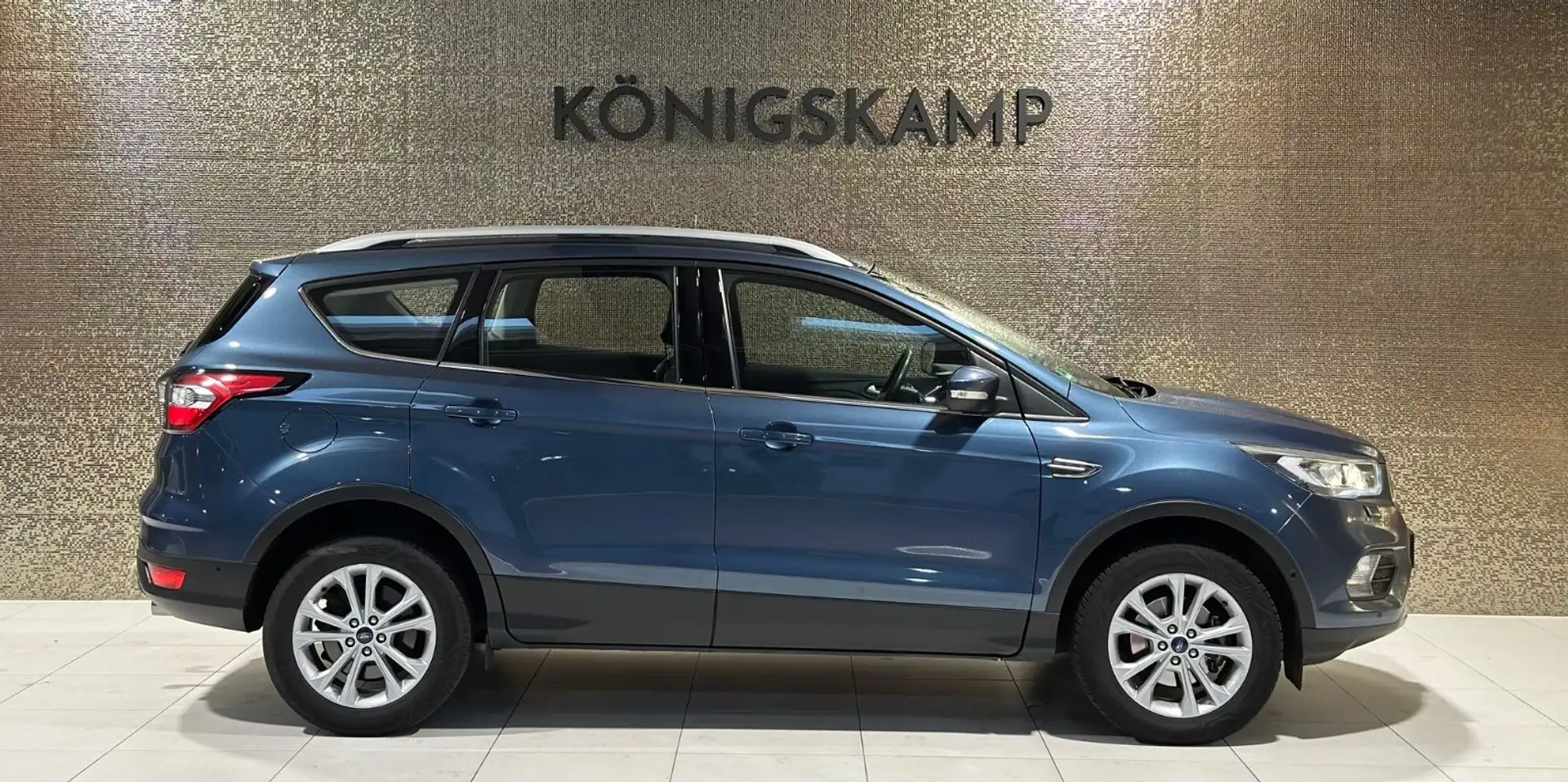 Ford Kuga * SHZ * PDC * AHK *SERVICE NEU * Bleu - 2