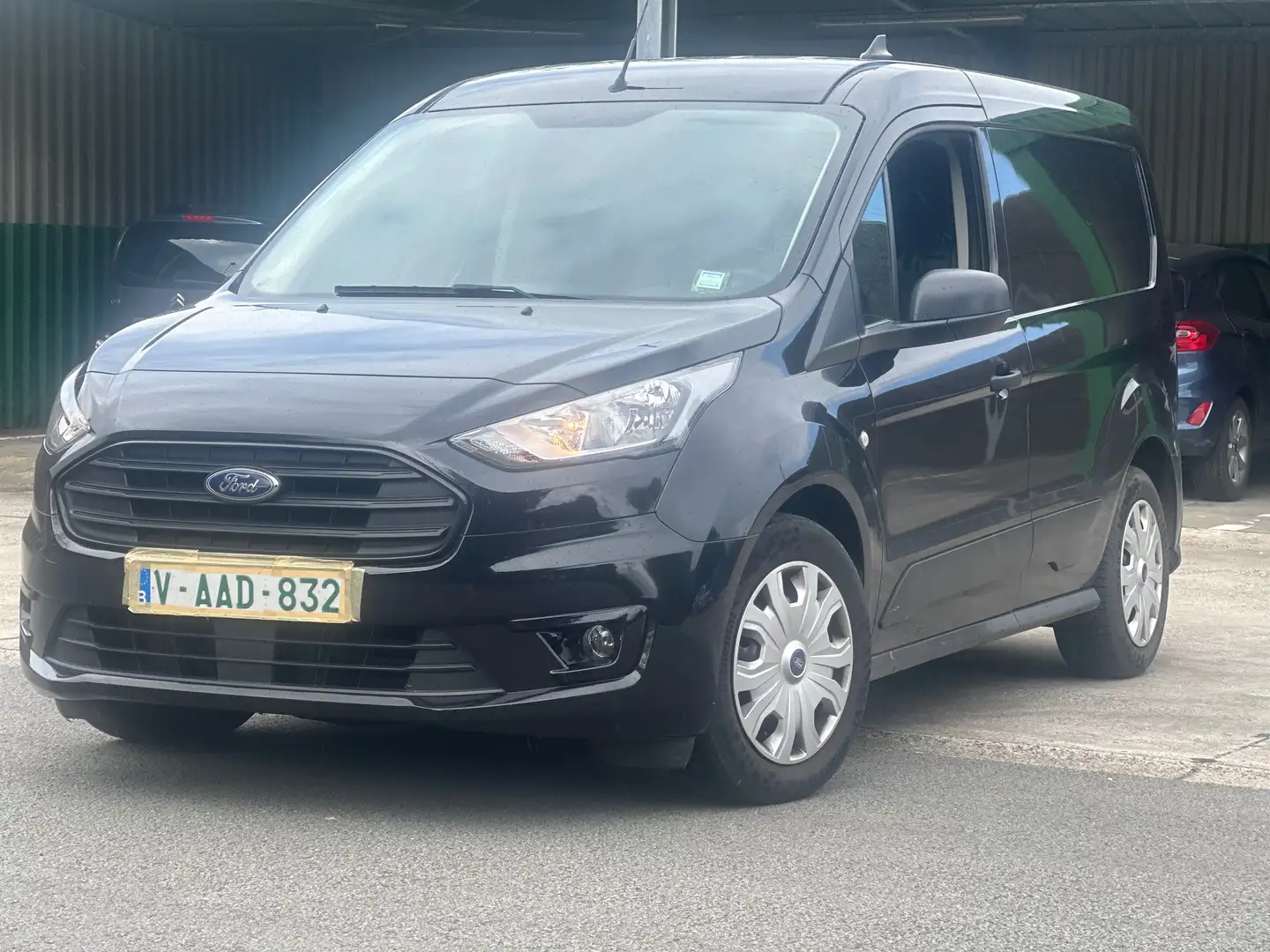 Ford Transit Connect 1.5 D Connect Automaat-Trekhaak-Clima-33000km-Full Black - 1