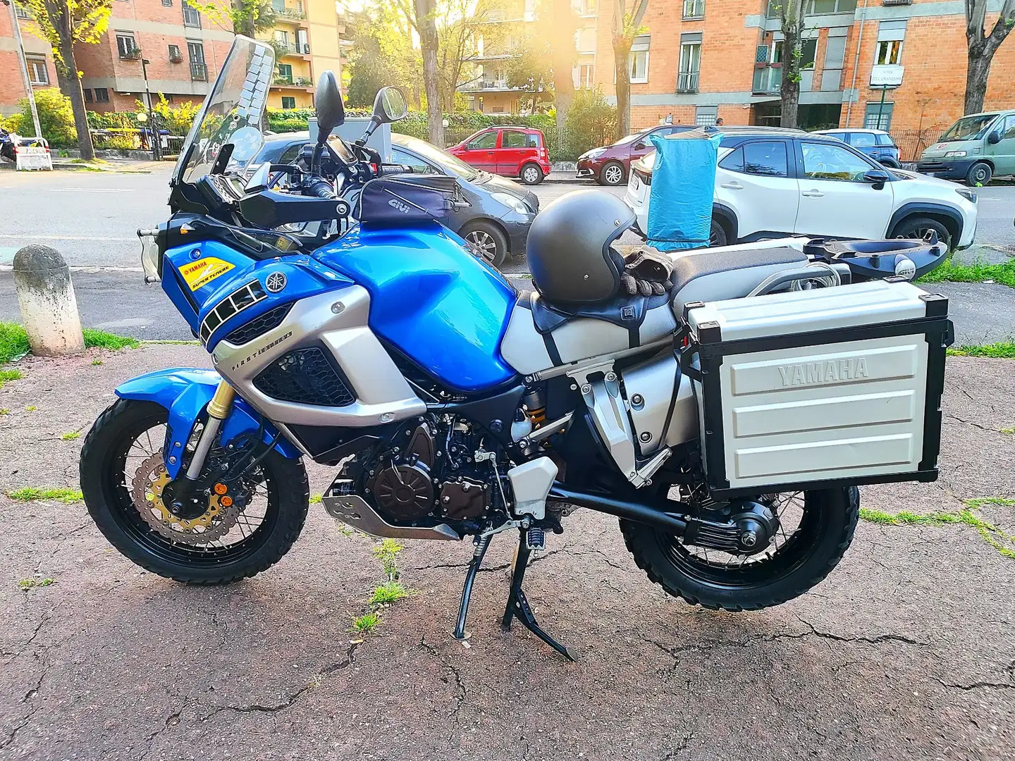 Yamaha XTZ 1200 firt edition Blue - 1