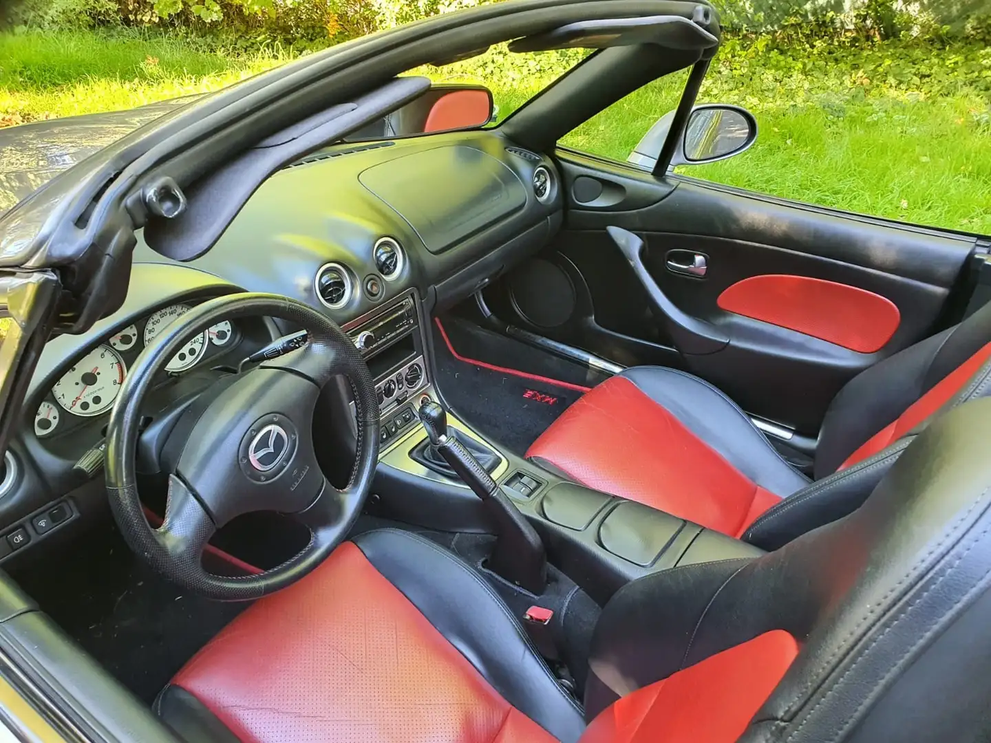 Mazda MX-5 1.6i 16V - 2