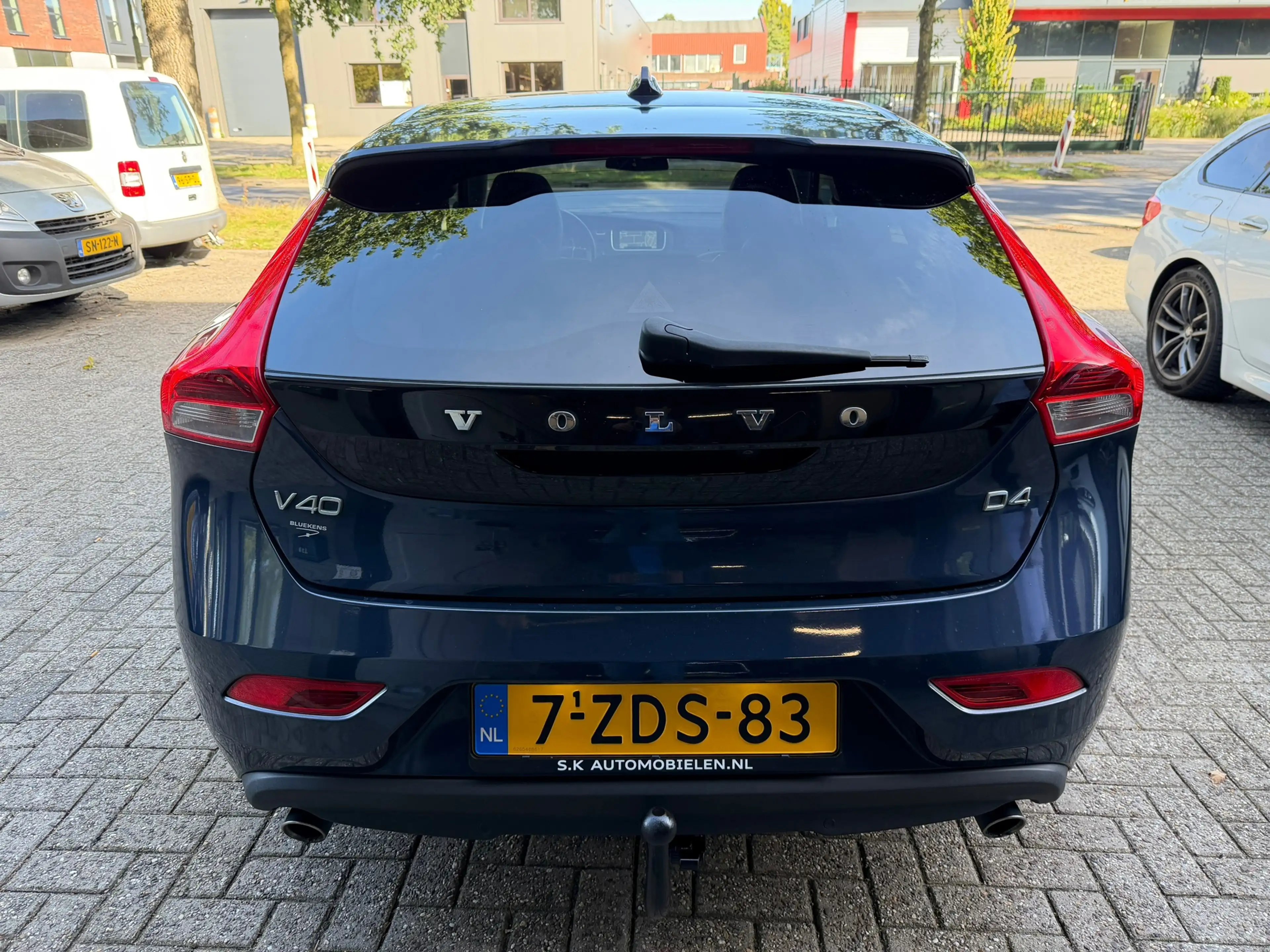 Volvo V40 2.0 D4 Ocean Race Business — photo 4