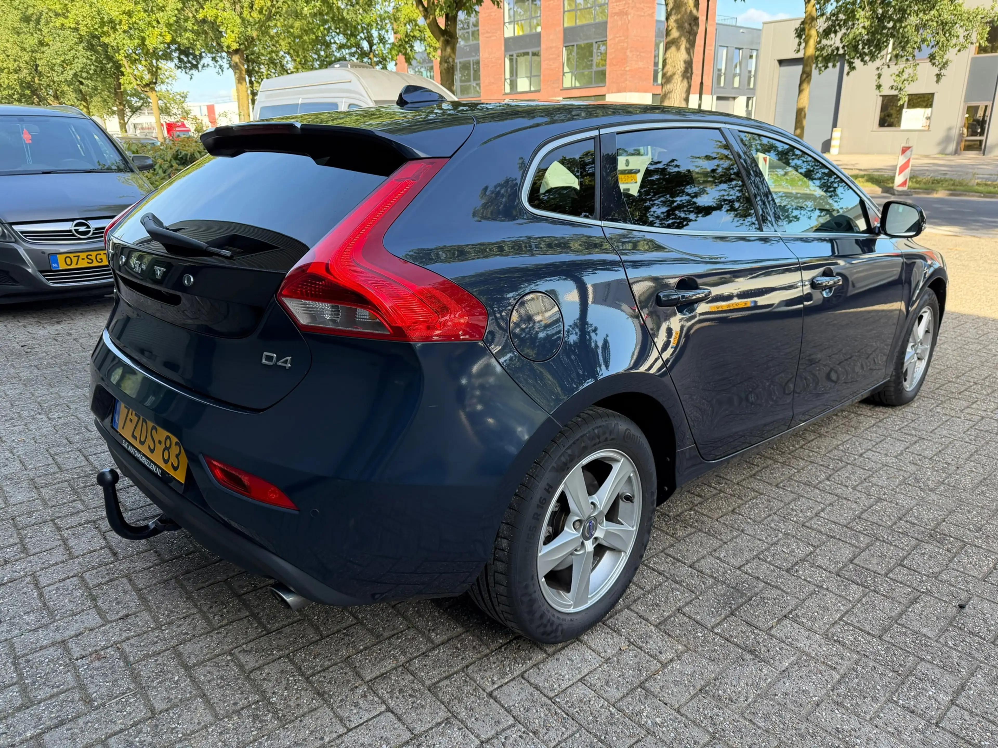 Volvo V40 2.0 D4 Ocean Race Business — photo 5