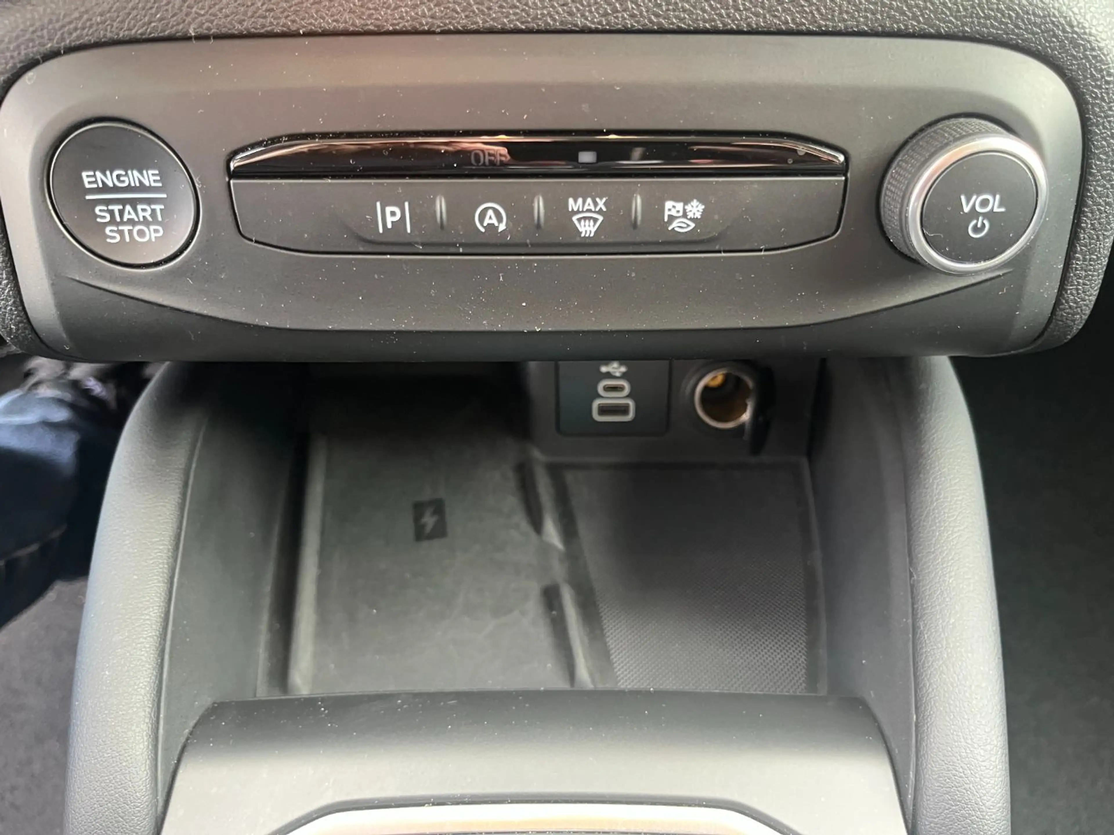 Ford Focus Titanium Vignale Matrix+HeadUp+Kamera — photo 12