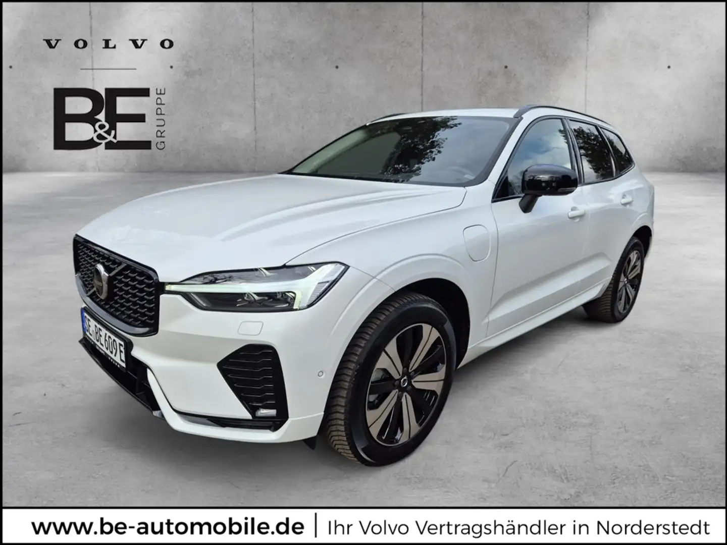Volvo XC60 T6 Plus Dark Recharge Plug-In Hybrid Weiß - 1