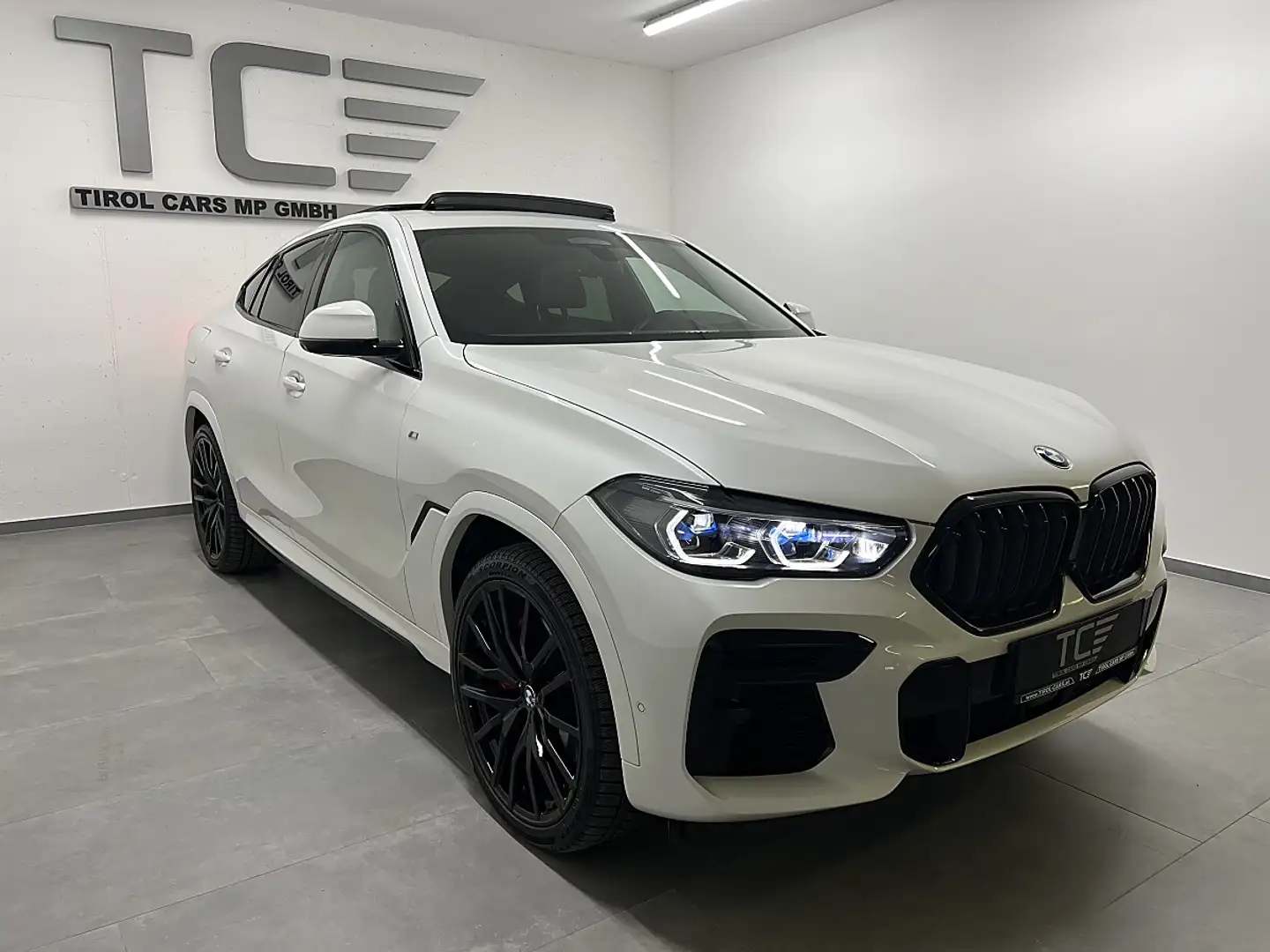 BMW X6 xDrive30d 48V Aut.M Paket, Pano, 22", Laser,... Weiß - 2