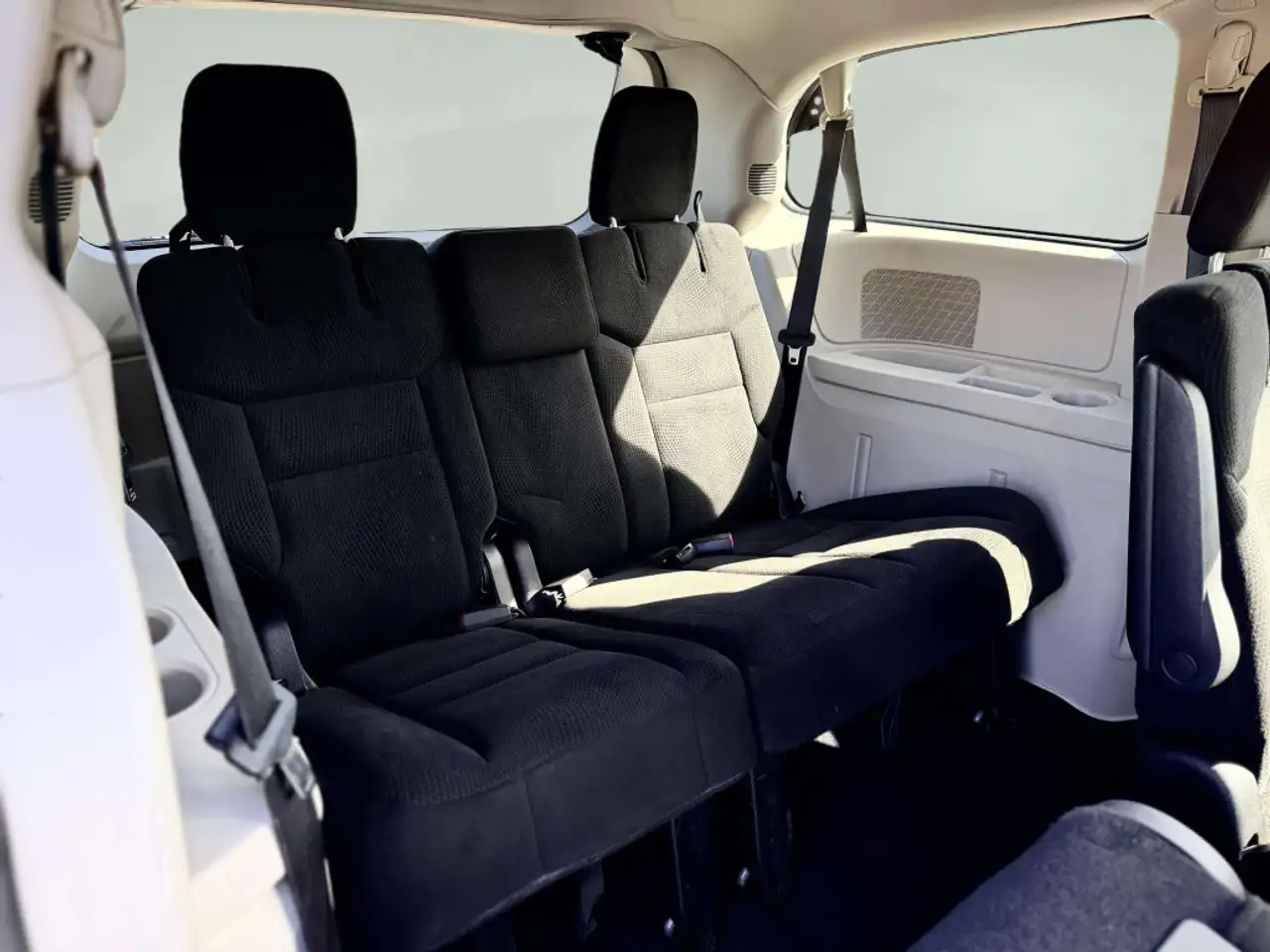 Dodge Grand Caravan photo Dodge Grand Caravan