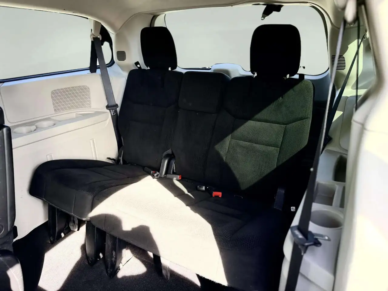 Dodge Grand Caravan photo Dodge Grand Caravan