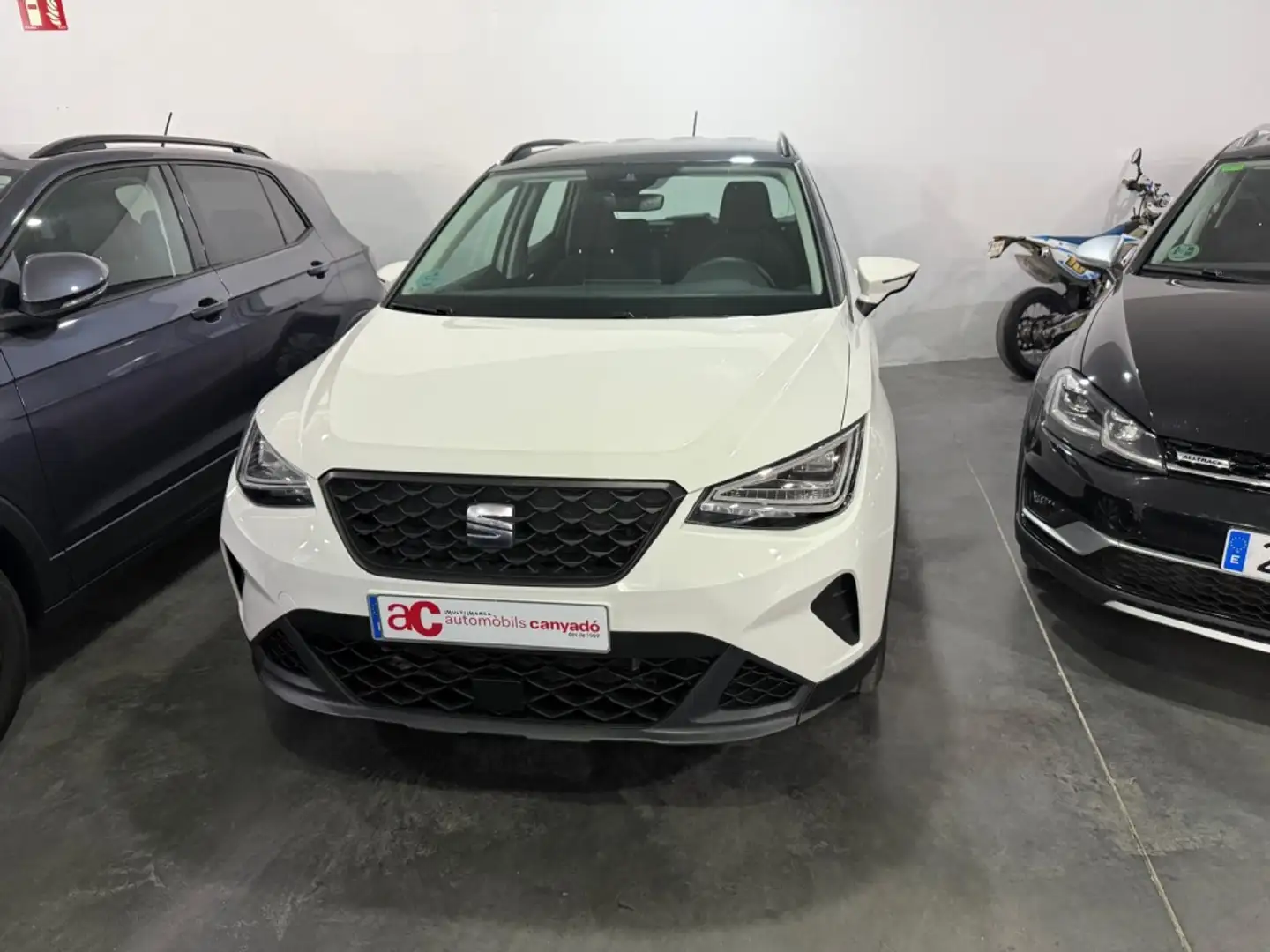 SEAT Arona 1.0 TSI S&S Style Special Edition 115 Blanco - 1
