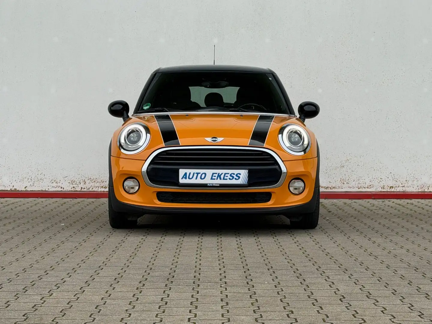 MINI Cooper H/K*Shz*TEMP*A/C* Orange - 2