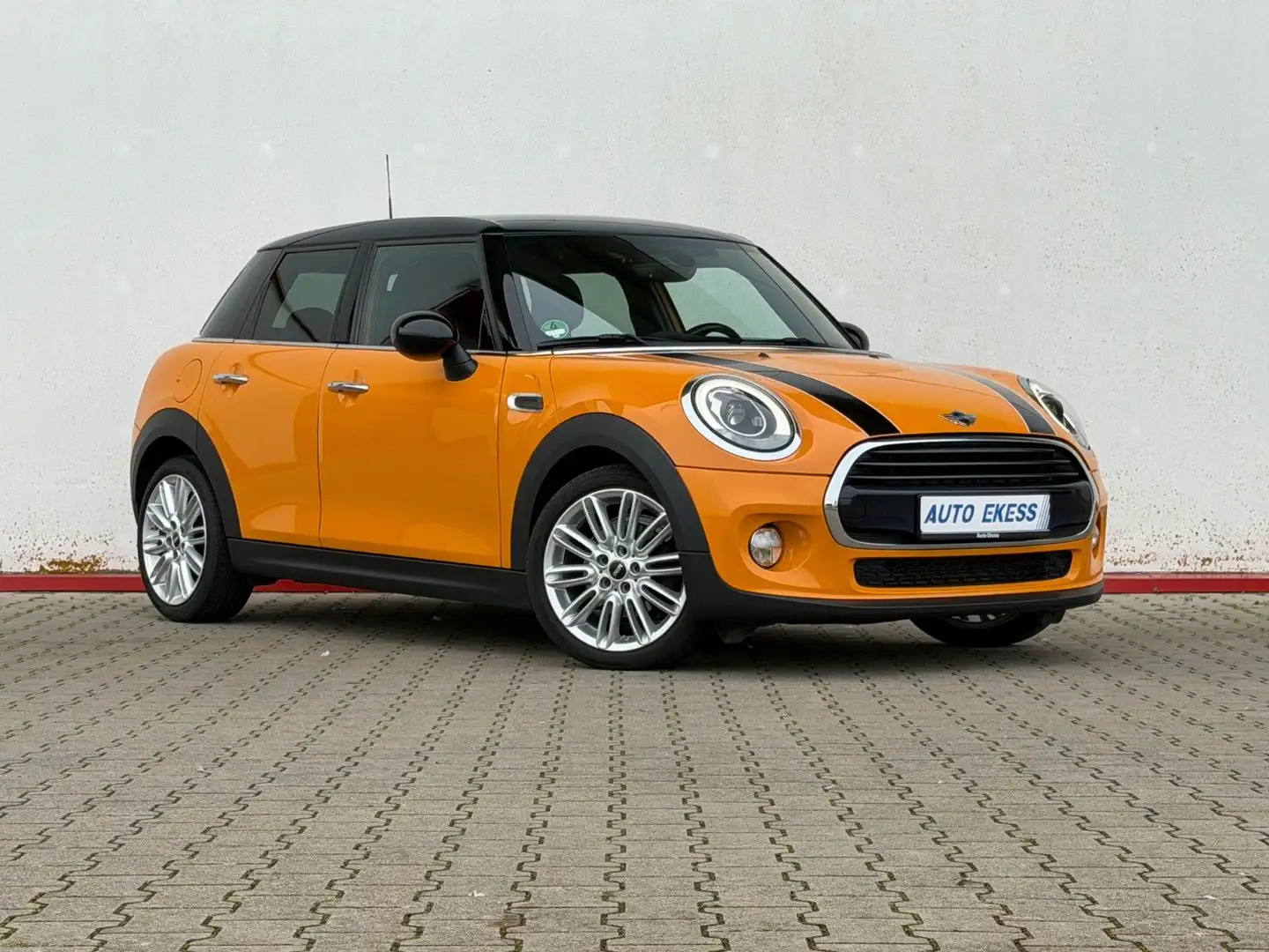 MINI Cooper H/K*Shz*TEMP*A/C* Orange - 1