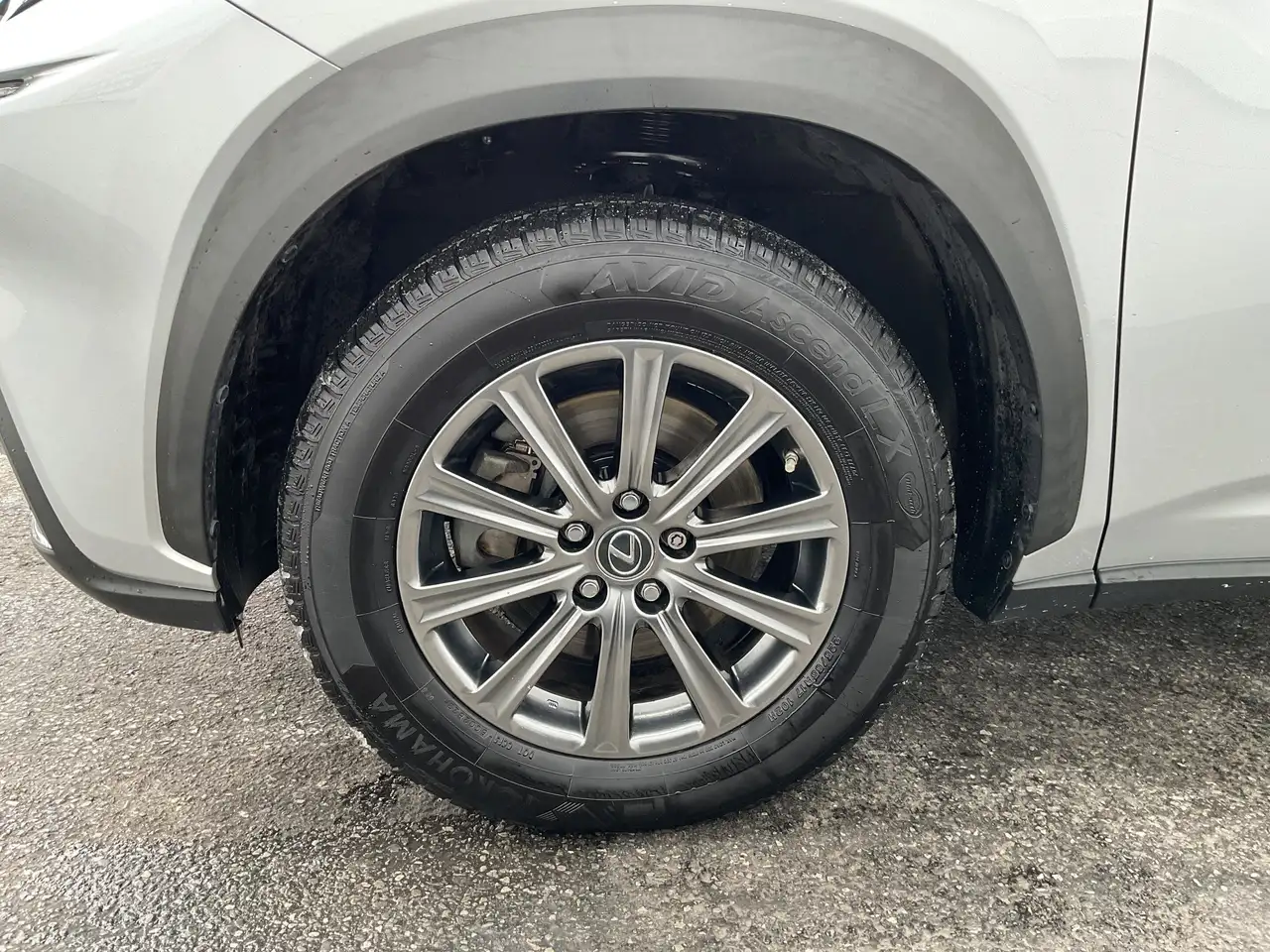 Lexus NX снимка Lexus NX
