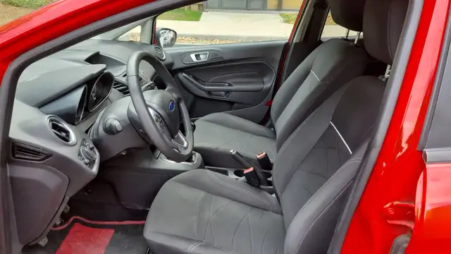 Ford Fiesta view 26
