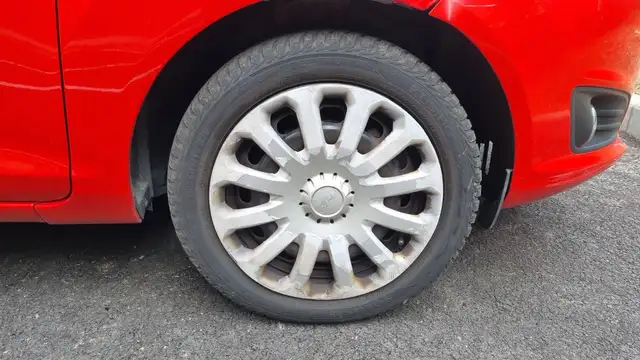 Ford Fiesta view 17