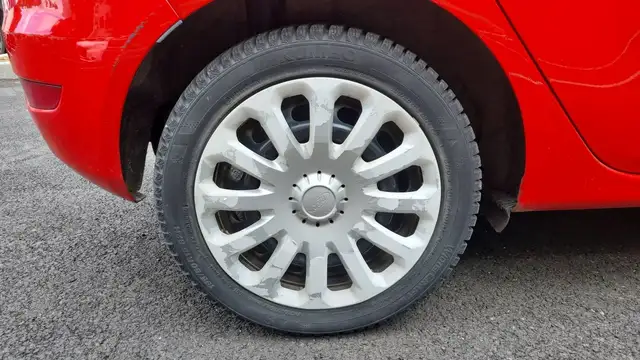 Ford Fiesta view 16
