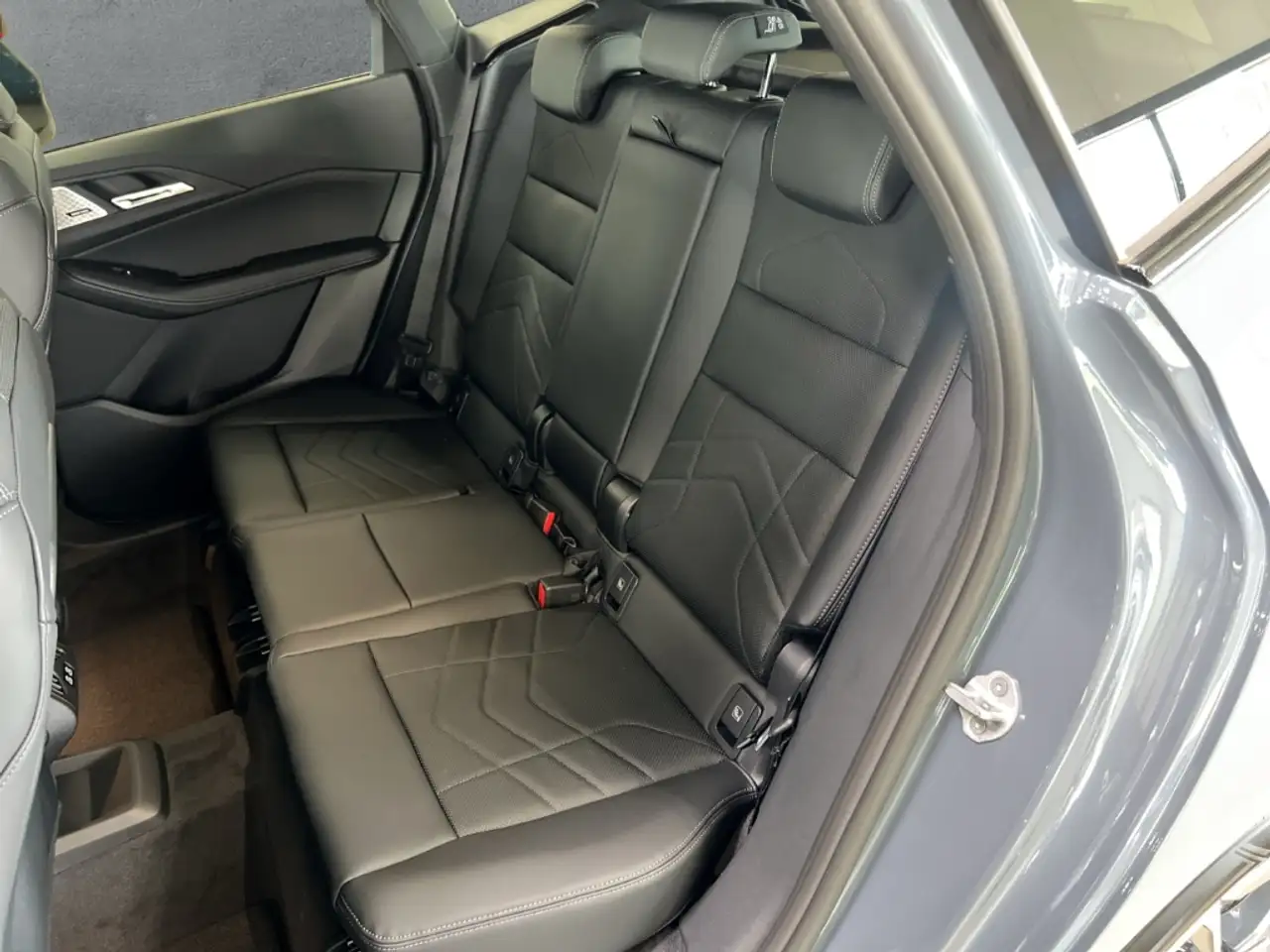 BMW 220 Active Tourer i M Sport LMR 17'' AD AHK-klappbar E 13