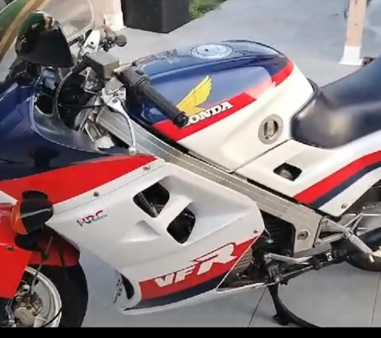 Honda VFR 750 Interceptor Wit - 1