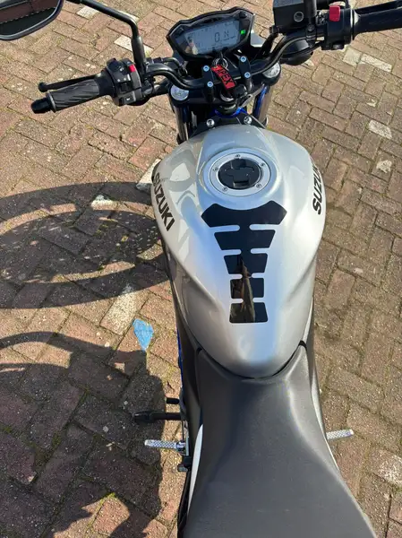 Suzuki SV 650 - foto 4