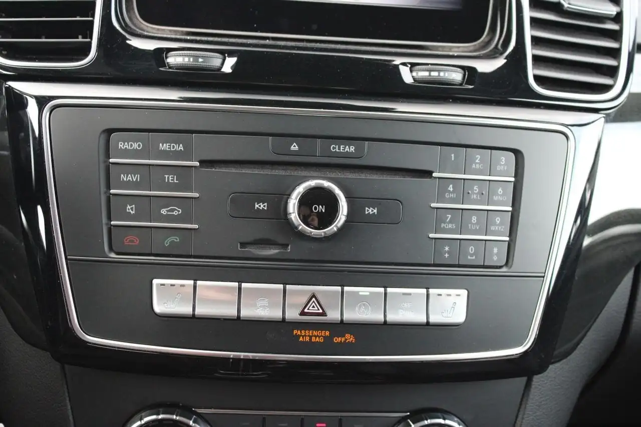 Mercedes-Benz GLE снимка Mercedes-Benz GLE