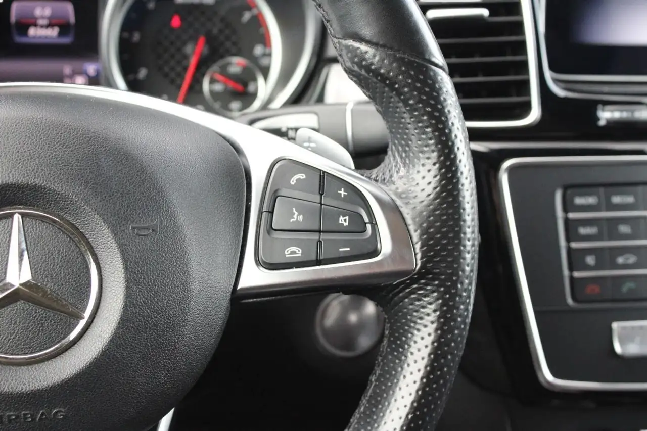 Mercedes-Benz GLE снимка Mercedes-Benz GLE