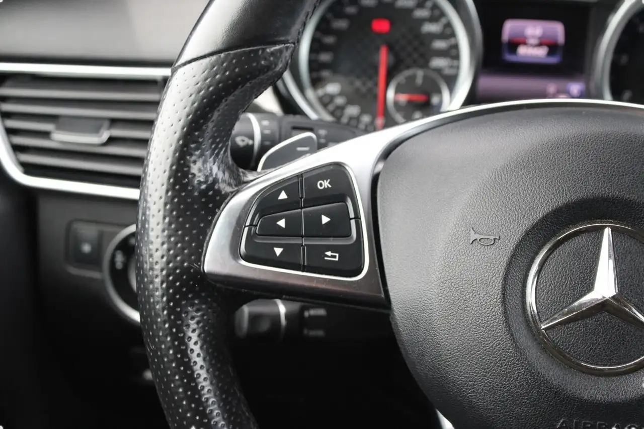 Mercedes-Benz GLE снимка Mercedes-Benz GLE