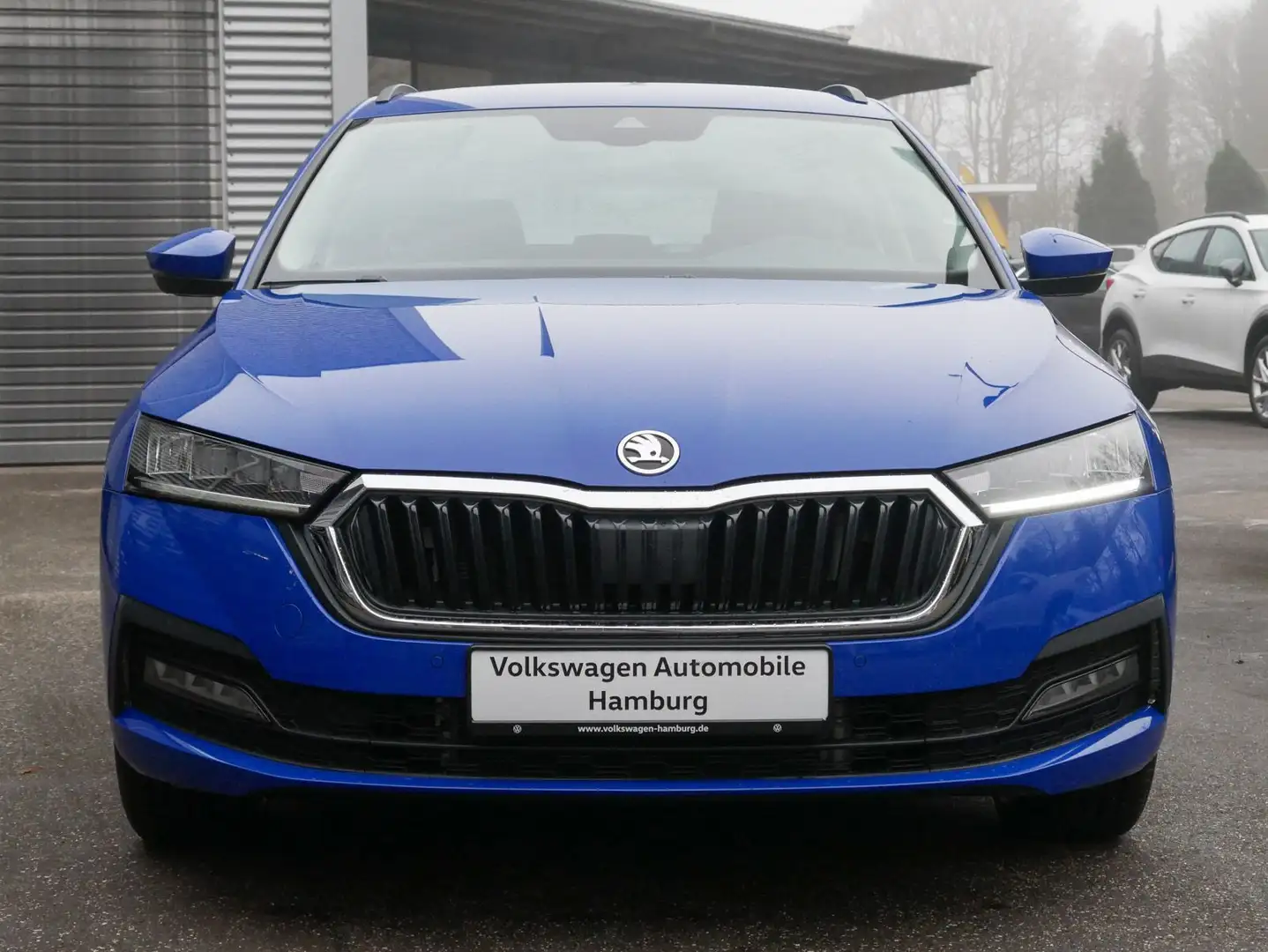 Skoda Octavia Combi 1.4 TSI iV Ambition DSG Rear View Blau - 2
