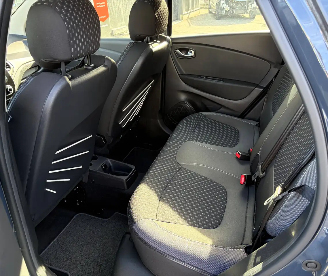 Renault Captur TCe 90 — photo 17 sur 19