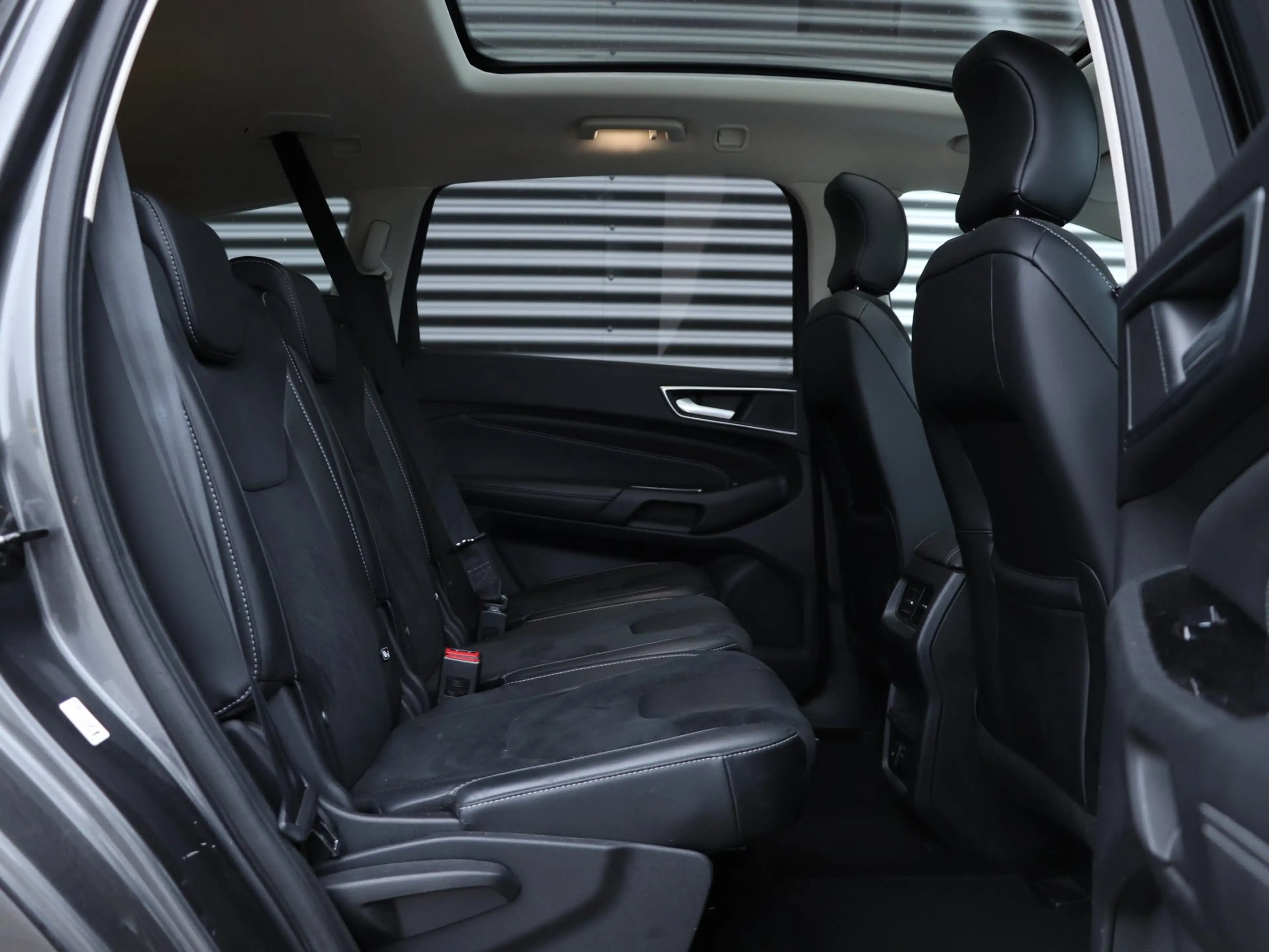 Ford S-Max 1.5 EcoBoost Titanium *Zie omschrijving* — photo 9