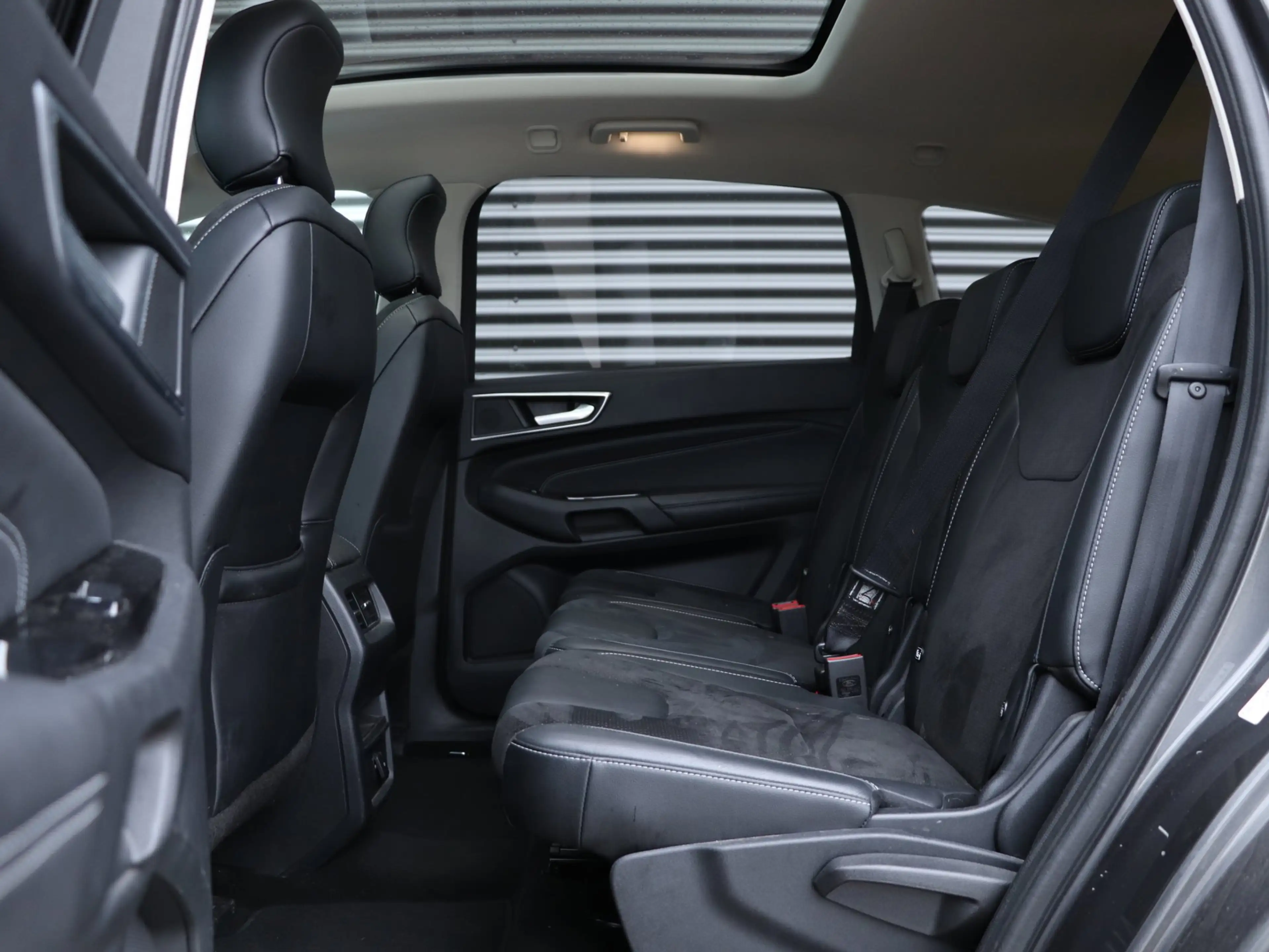 Ford S-Max 1.5 EcoBoost Titanium *Zie omschrijving* — photo 6