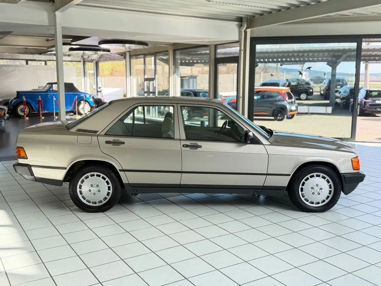 Mercedes-Benz 190 E *Automatik*Schiebedach*, foto 8