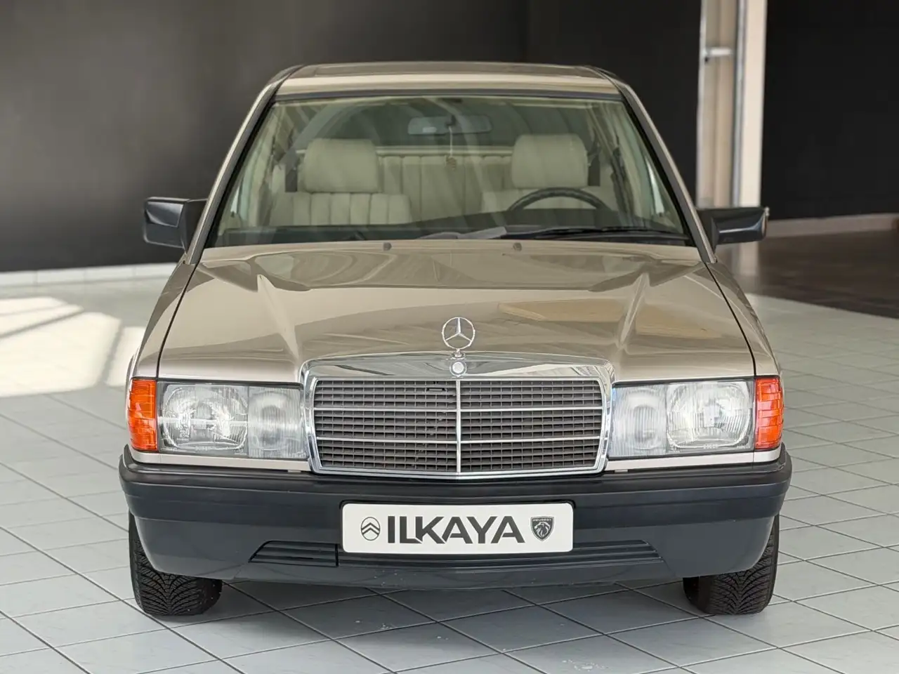 Mercedes-Benz 190 E *Automatik*Schiebedach*, foto 2