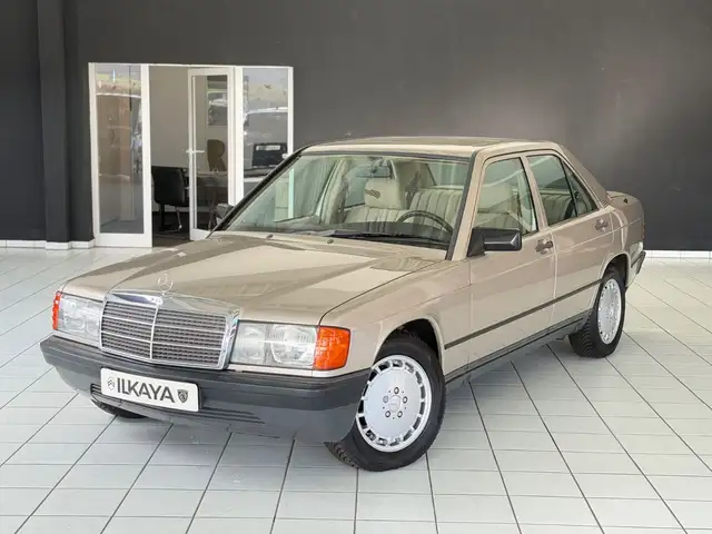 Mercedes-Benz 190 E *Automatik*Schiebedach*