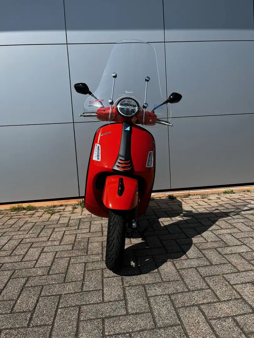 Vespa GTS Super Sport 300 SPORT - 1