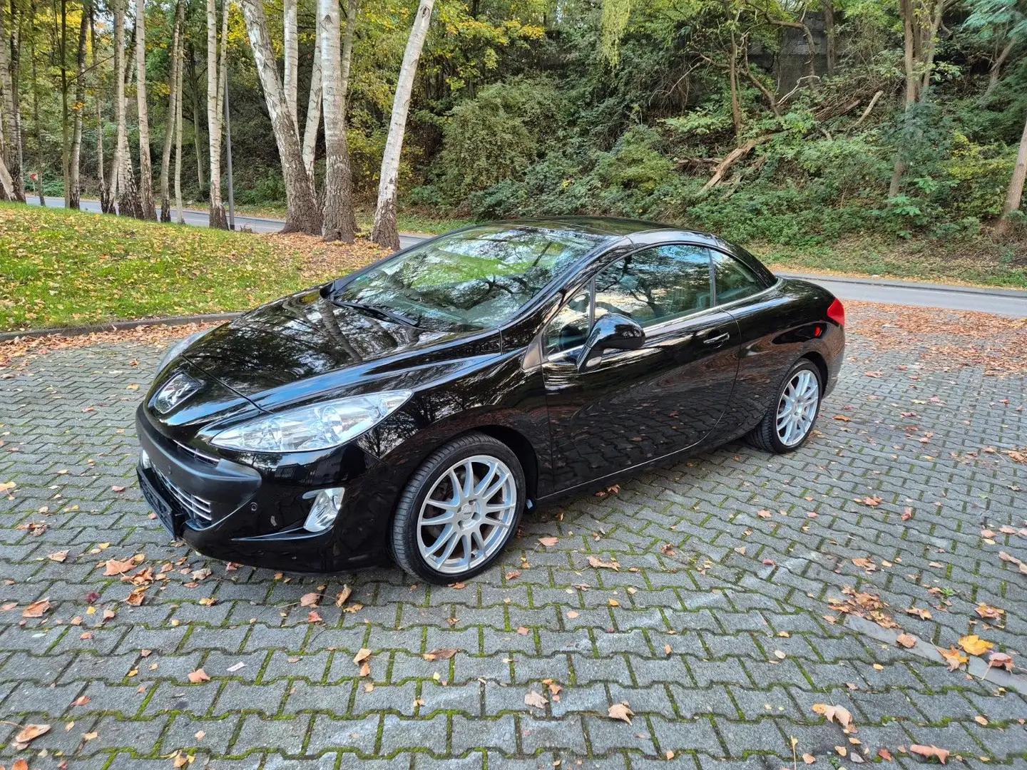 Peugeot 308 CC Cabrio-Coupe Platinum Schwarz - 2