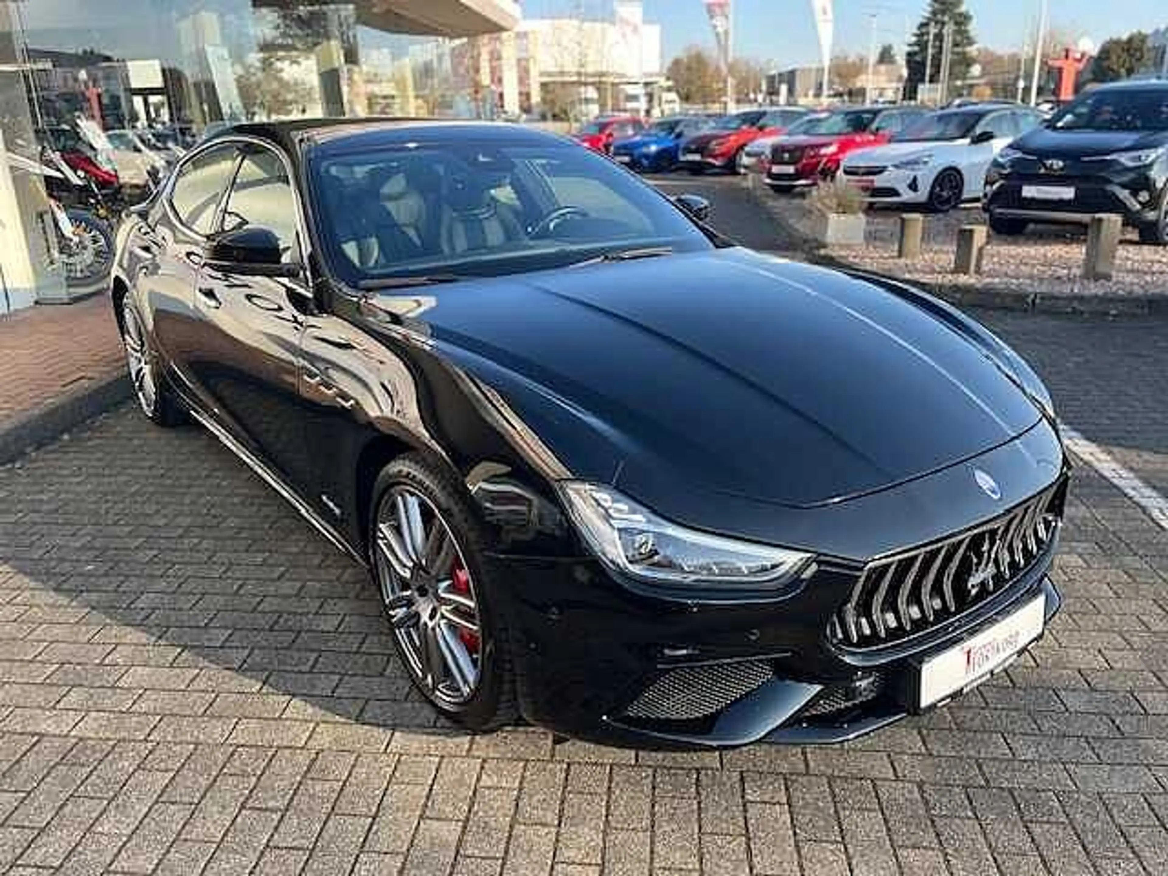 Maserati Ghibli S Q4 GranSport  - Kamera, LED, 20' Zoll, Navi — photo 9