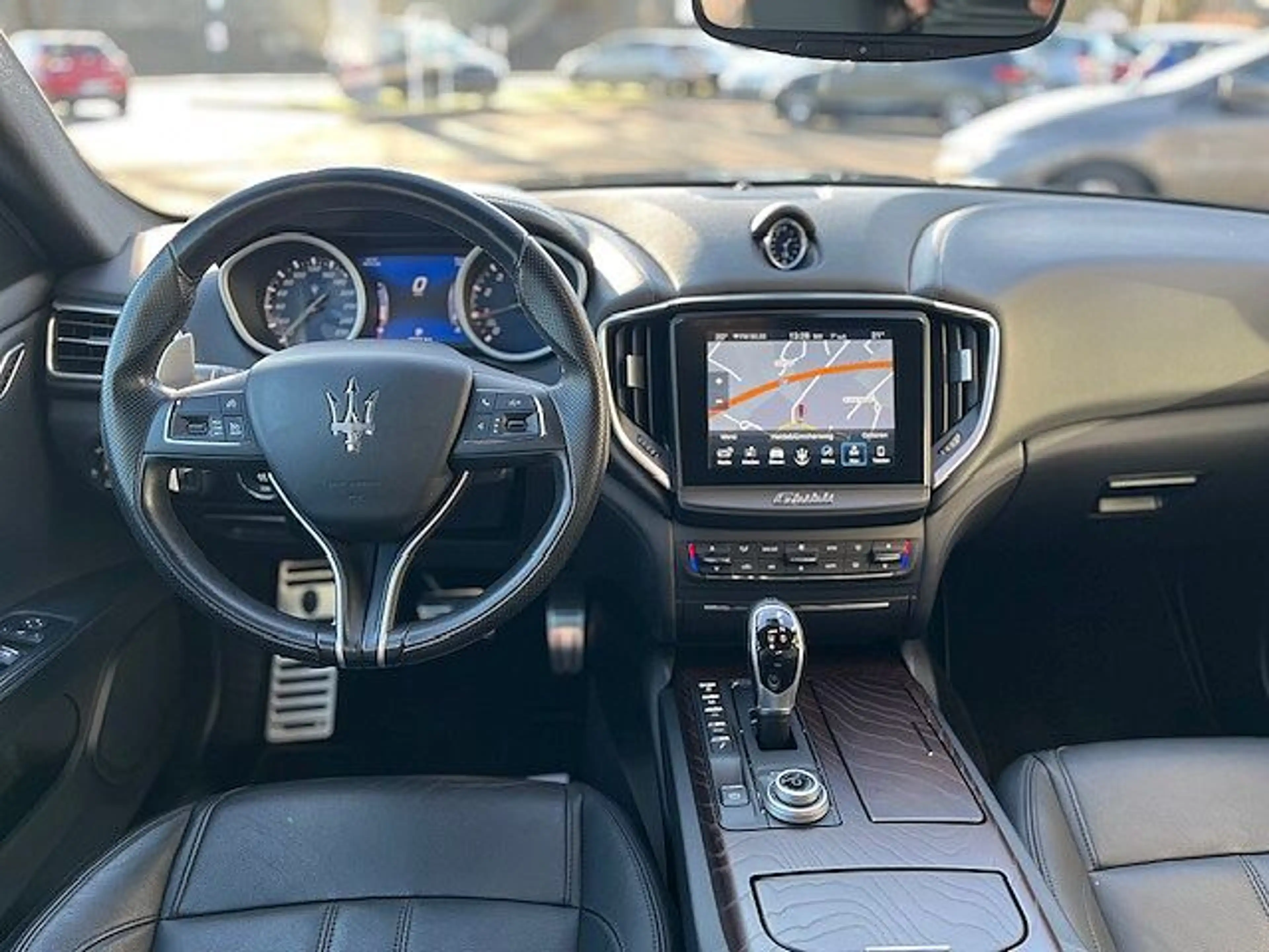 Maserati Ghibli S Q4 GranSport  - Kamera, LED, 20' Zoll, Navi — photo 13