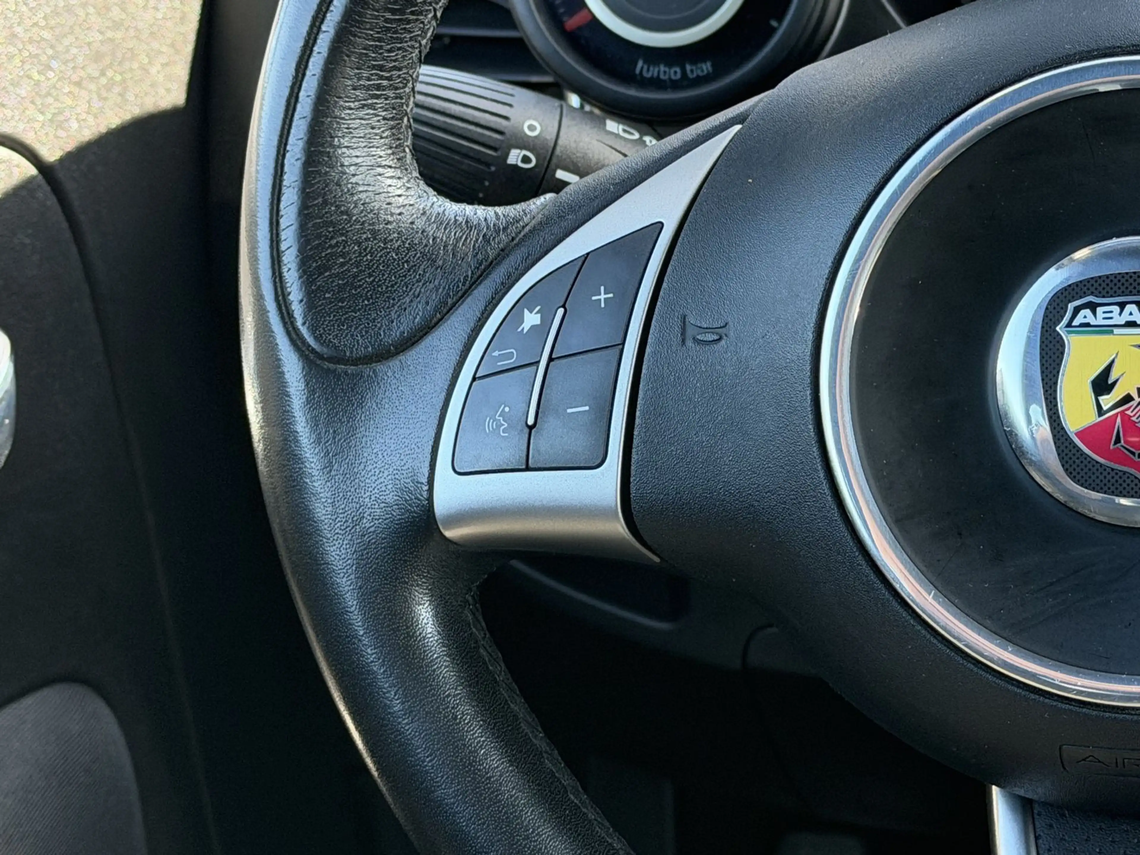Abarth 595 Custom |ESTETICO Abarth|PDC|Sitzheizung| — photo 9