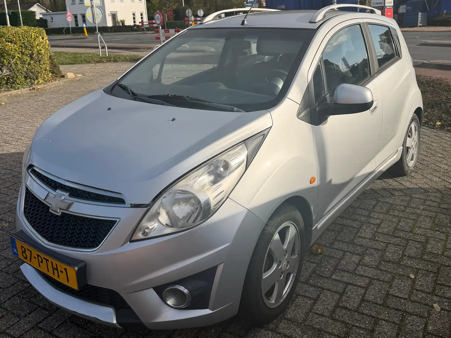 Chevrolet Spark Spark 1.2 16V LT Zilver - 1