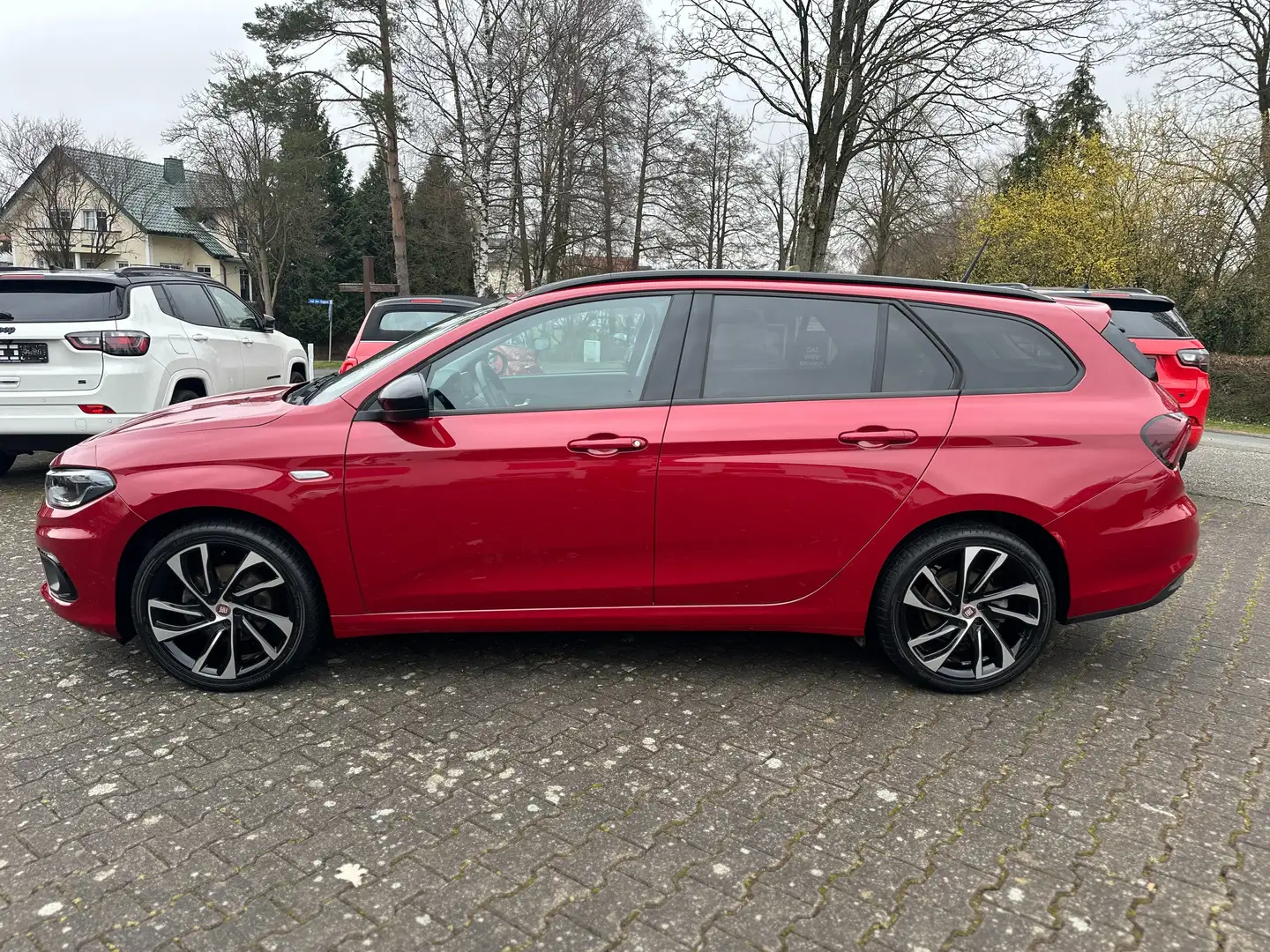 Fiat Tipo 1.4 Turbo S-Design Carplay/Navi/Shz/Kamera/uvm Rood - 2