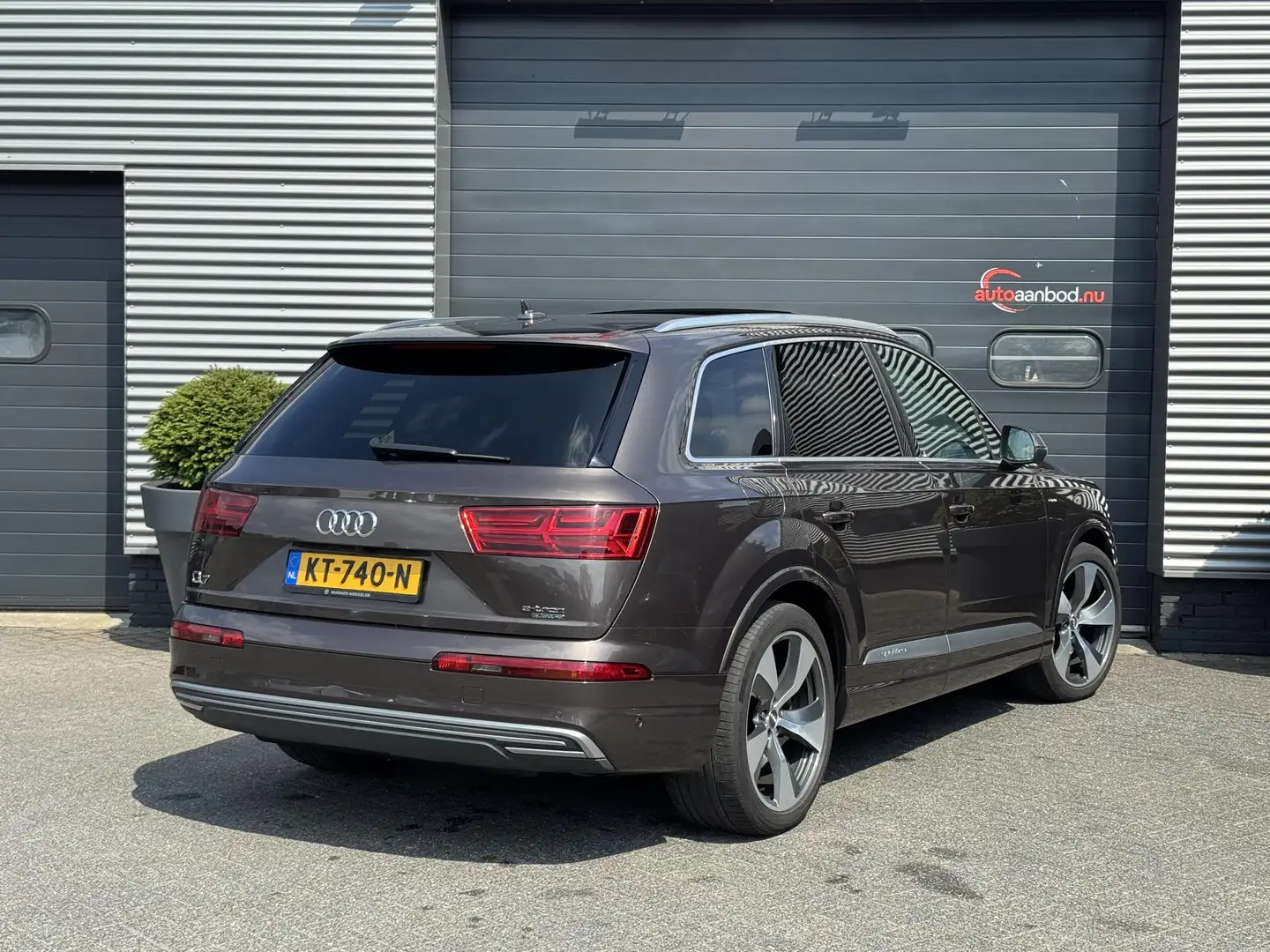 Audi Q7 3.0 TDI e-tron quattro Sport S-Line | Panoramadak Hnědá - 2