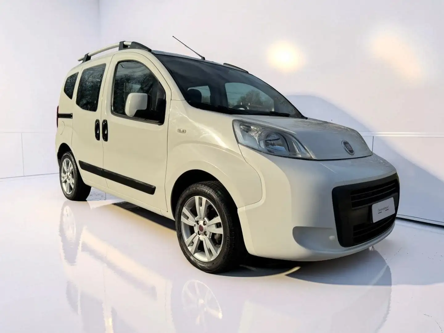 Fiat Qubo 1.4 8V 77 CV Dynamic Natural Power Weiß - 1