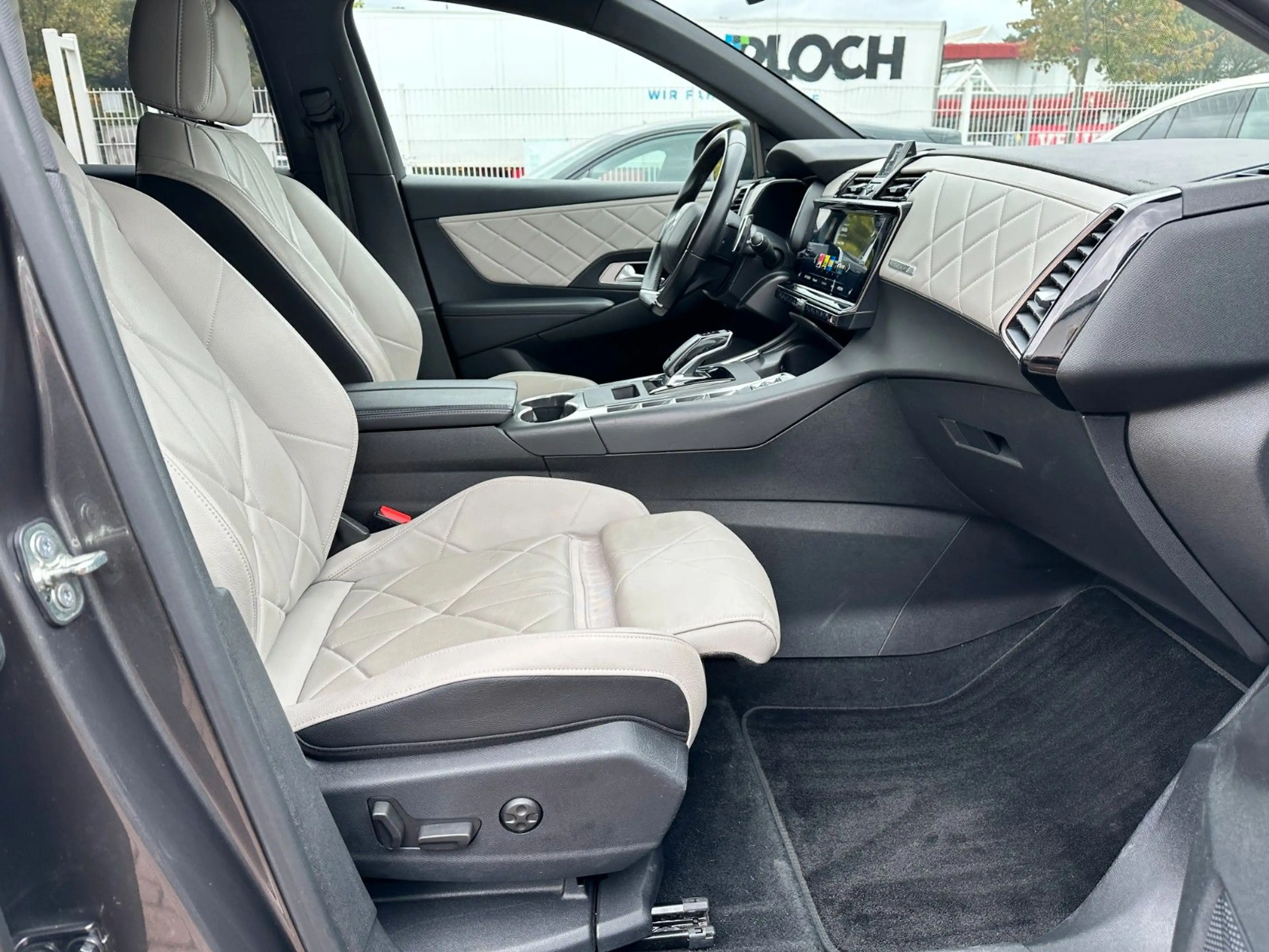 DS Automobiles DS 7 Crossback DS 7 Crossback 1.6 Ligne Noire Special Edition — photo 8