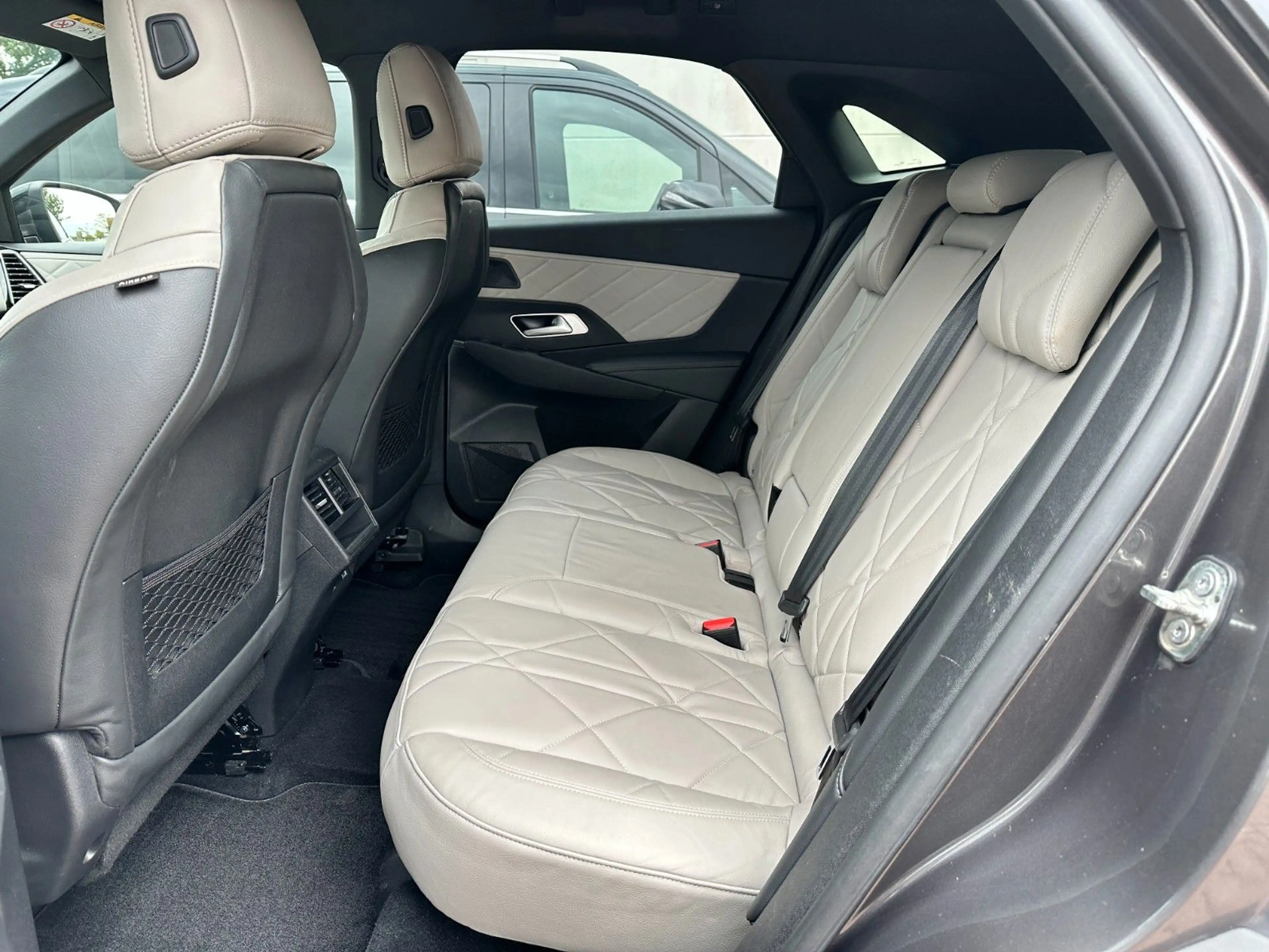 DS Automobiles DS 7 Crossback DS 7 Crossback 1.6 Ligne Noire Special Edition — photo 7