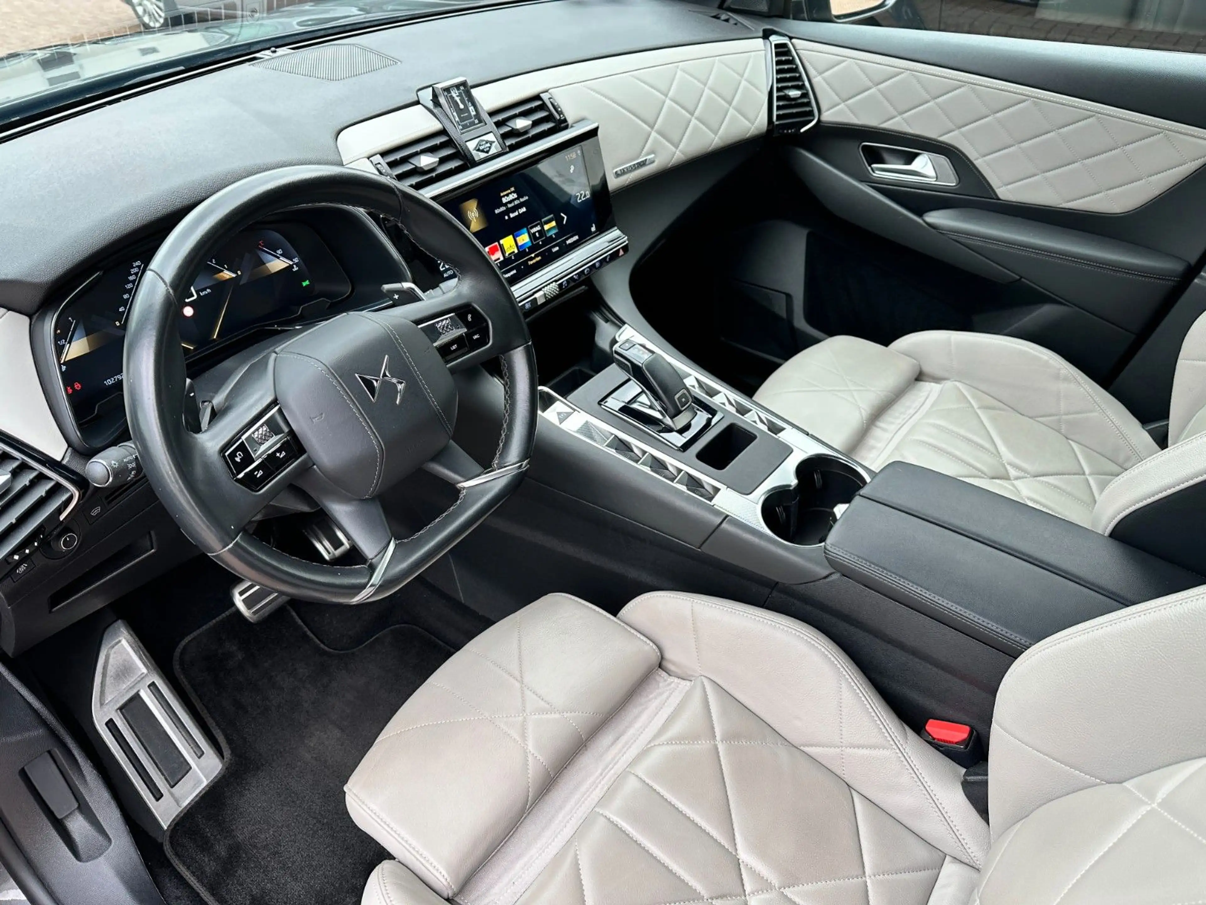 DS Automobiles DS 7 Crossback DS 7 Crossback 1.6 Ligne Noire Special Edition — photo 12