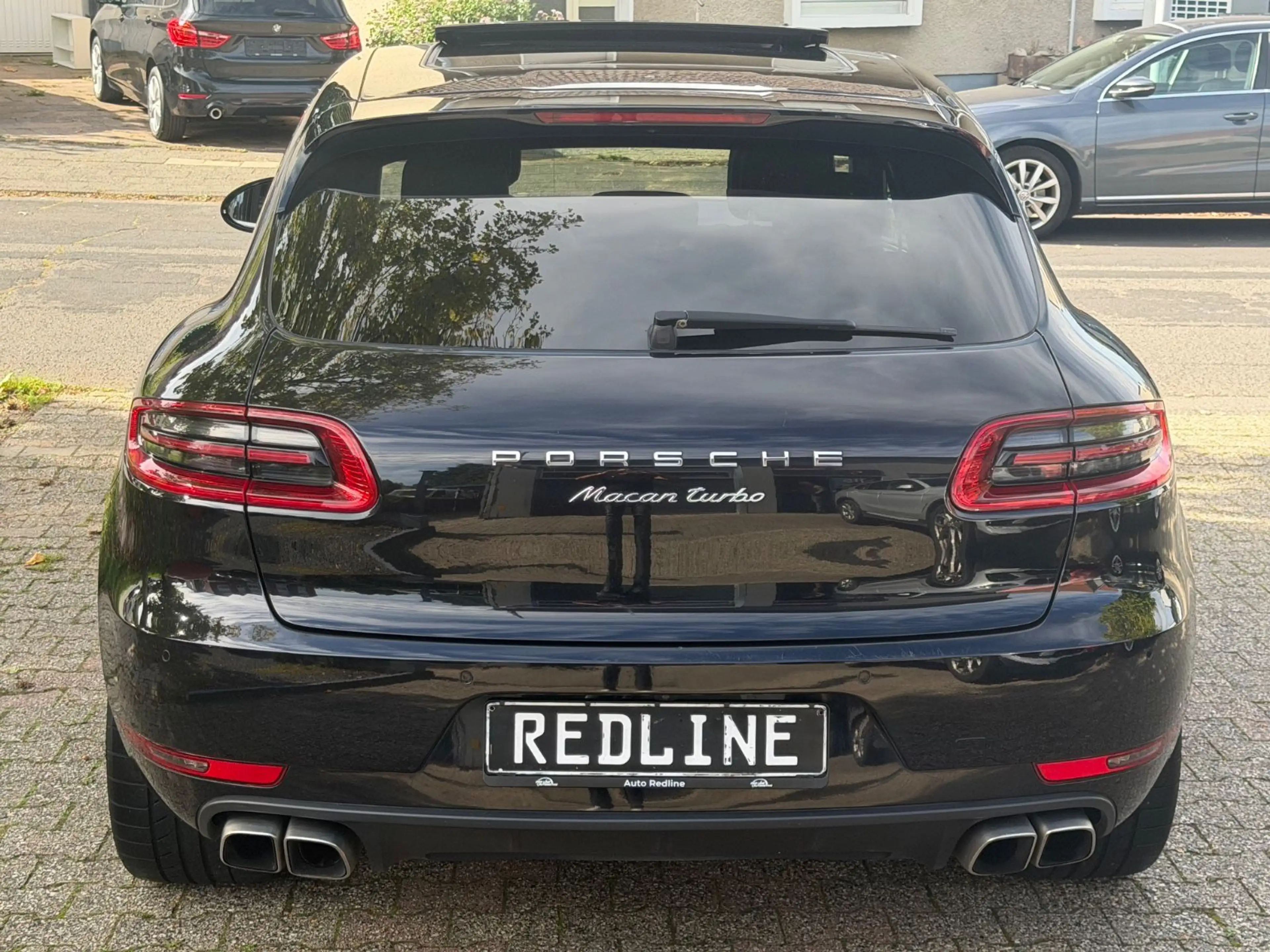 Porsche Macan Turbo /// 1 Hand /// Traum /// — photo 6