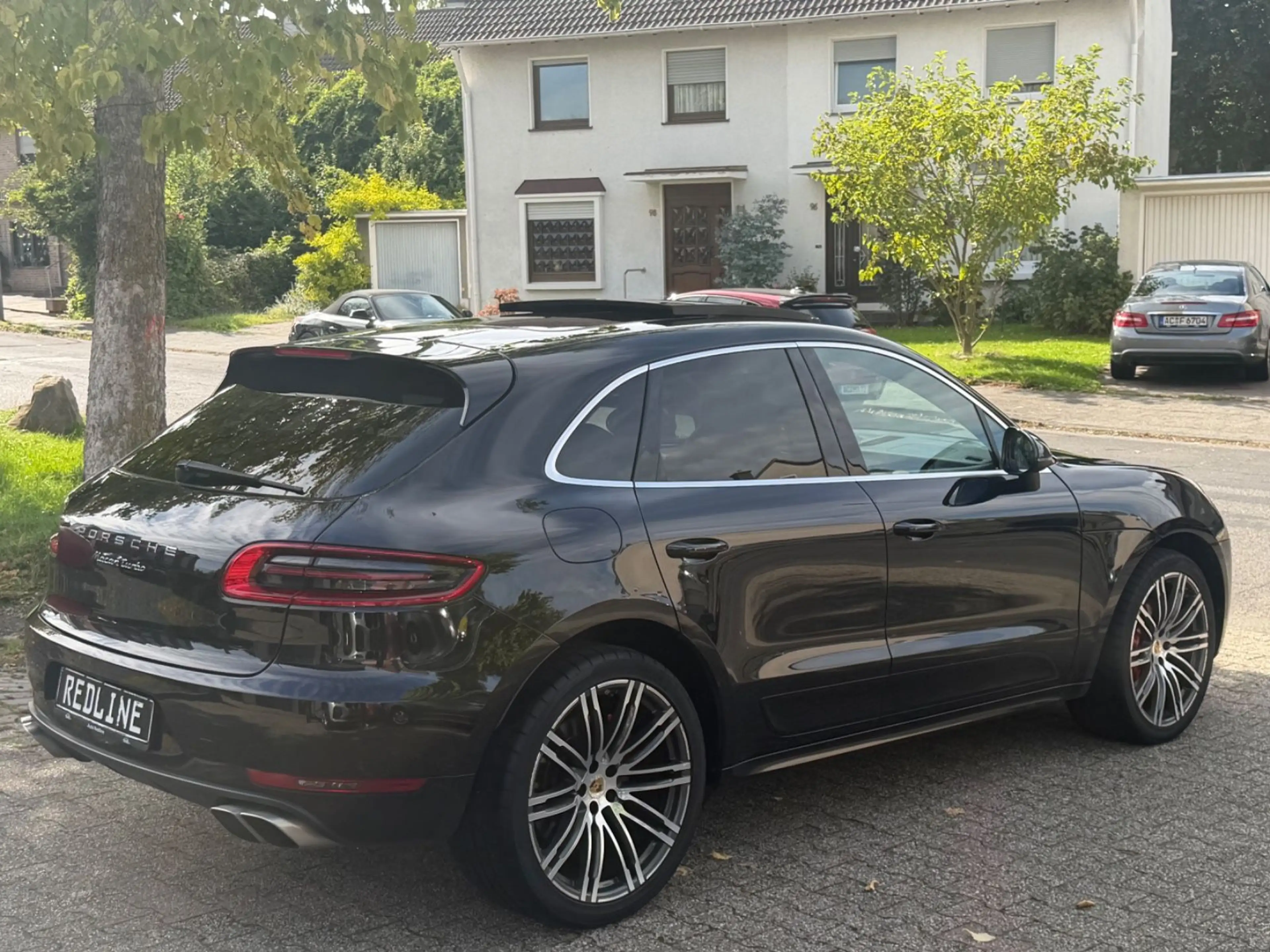 Porsche Macan Turbo /// 1 Hand /// Traum /// — photo 7